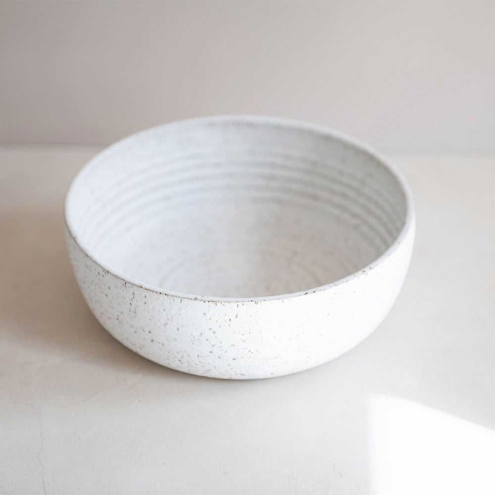 Speckled Ceramic Serving Bowl Set - Elegant & Durable Dinnerware for Salads, Pasta, Soup - Perfect for Family Dinners & Entertaining Guests