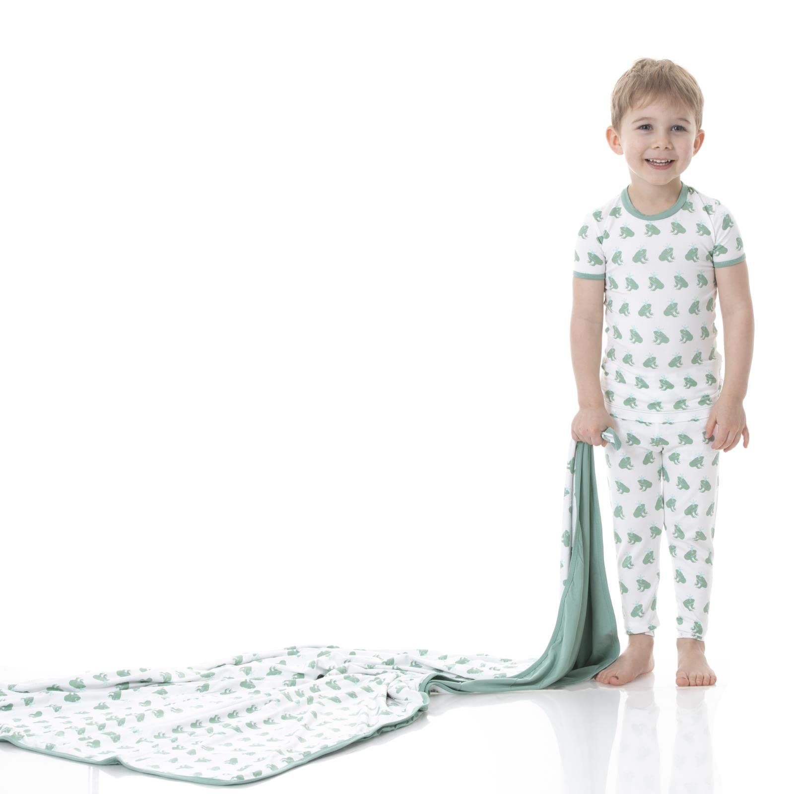 Happy Birthday Pajama Set for Women - Soft Short Sleeve Sleepwear - Perfect for Birthday Parties, Sleepovers & Celebrations