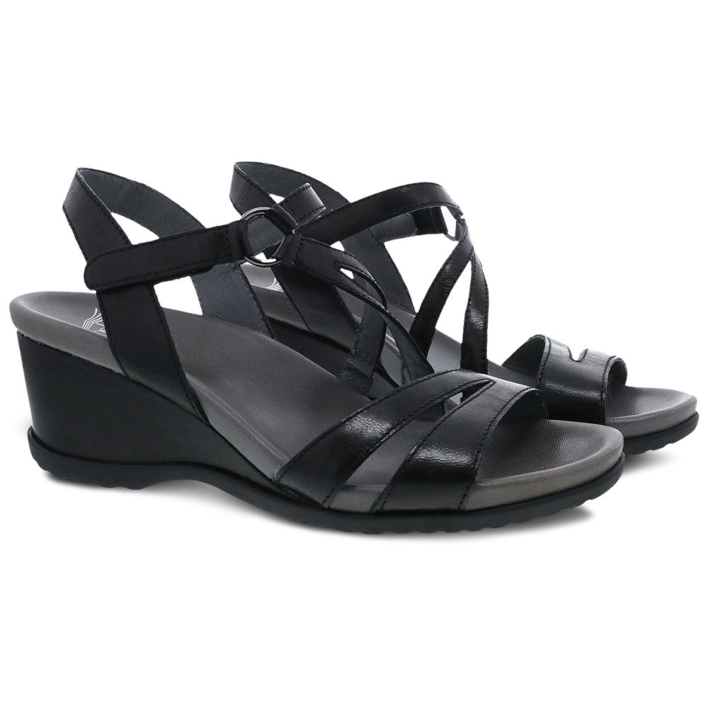 Addyson Women's Cross Strap Comfortable Sandals - Perfect for Beach, Vacation & Summer Outfits