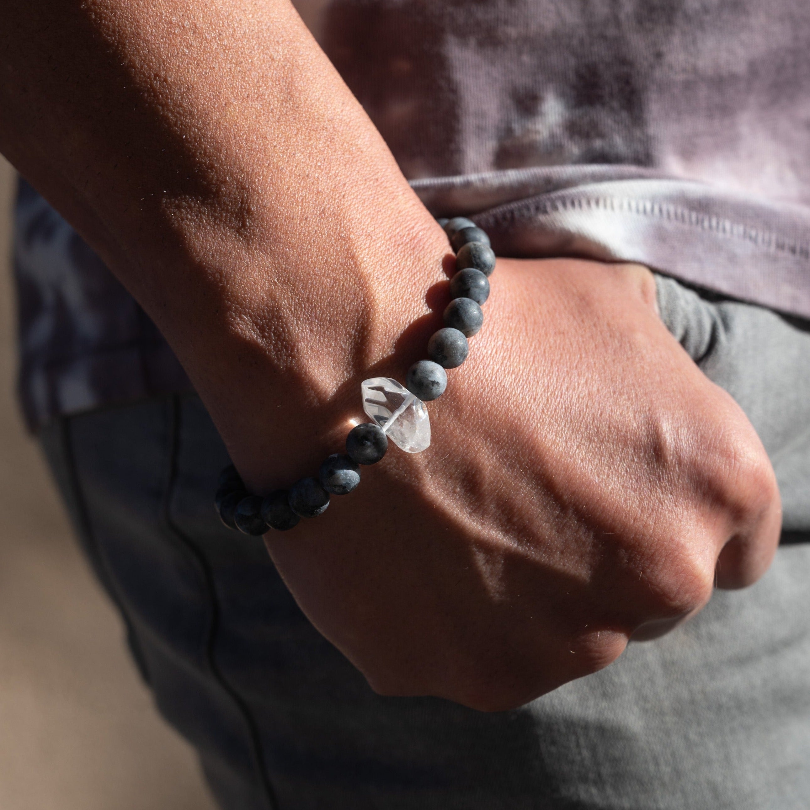 Labradorite Men's Bracelet - Healing Crystal Stone Jewelry for Energy & Protection - Perfect for Meditation, Yoga & Spiritual Gifts