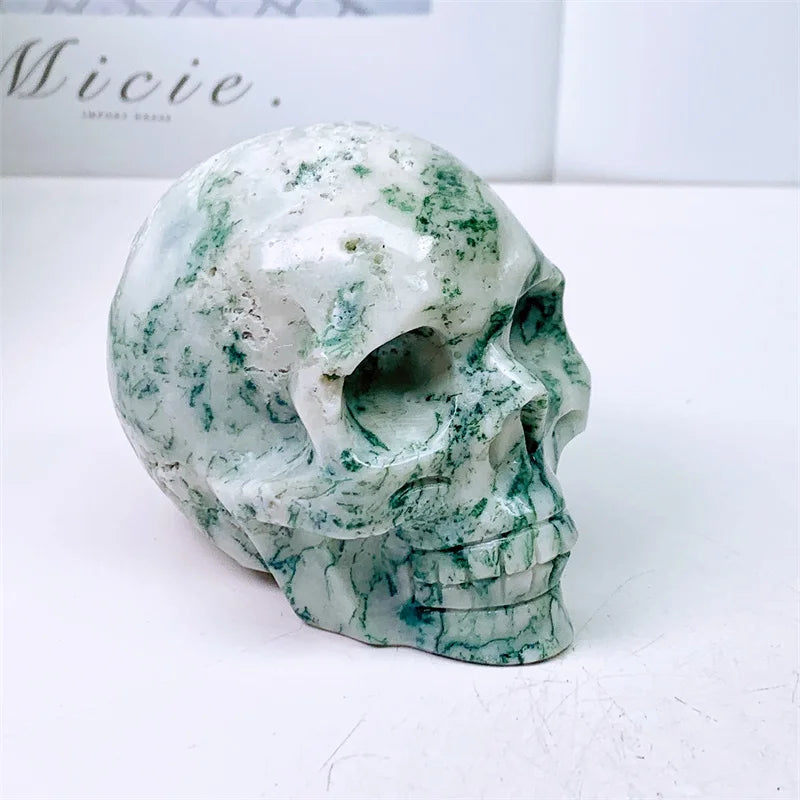 Natural Moss Agate Skull Carving - Mini Crystal Stone Figurine (425g) for Home Decor, Witchcraft Altar, Halloween Decoration & Spiritual Gift - Handcrafted Healing Stone for Meditation, Yoga & Energy Work