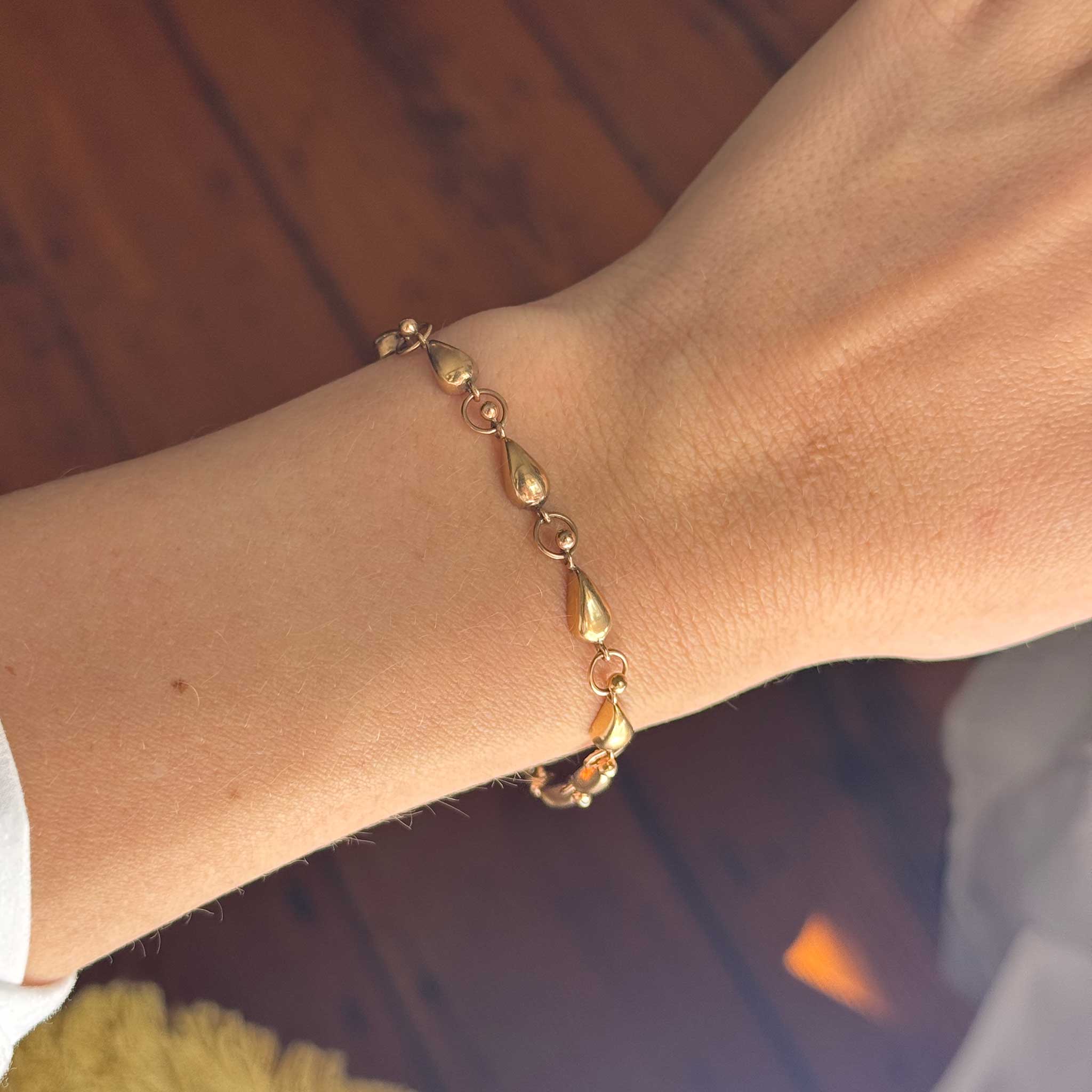 Vintage 18K Yellow Gold Fancy Link Bracelet for Women - Elegant Luxury Jewelry Gift for Anniversary, Birthday & Special Occasions