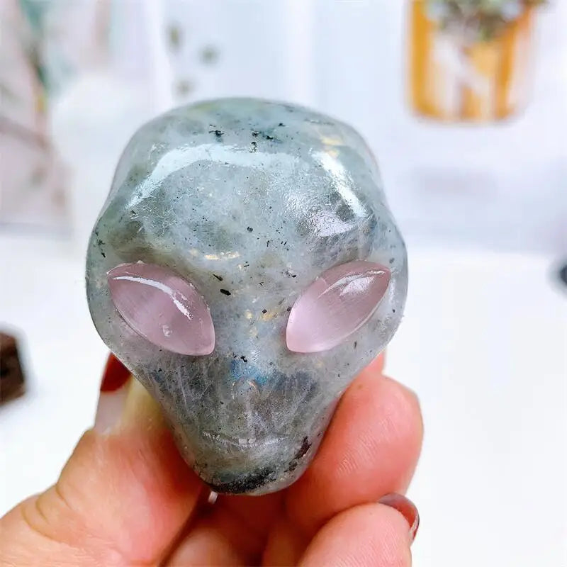 2 Inch Natural Labradorite Alien Skull Crystal Carving - Reiki Healing Gemstone Figurine, Home Decor Ornament, Unique Gift for Collectors & Spiritual Healing - Perfect for Meditation, Yoga & Crystal Altars