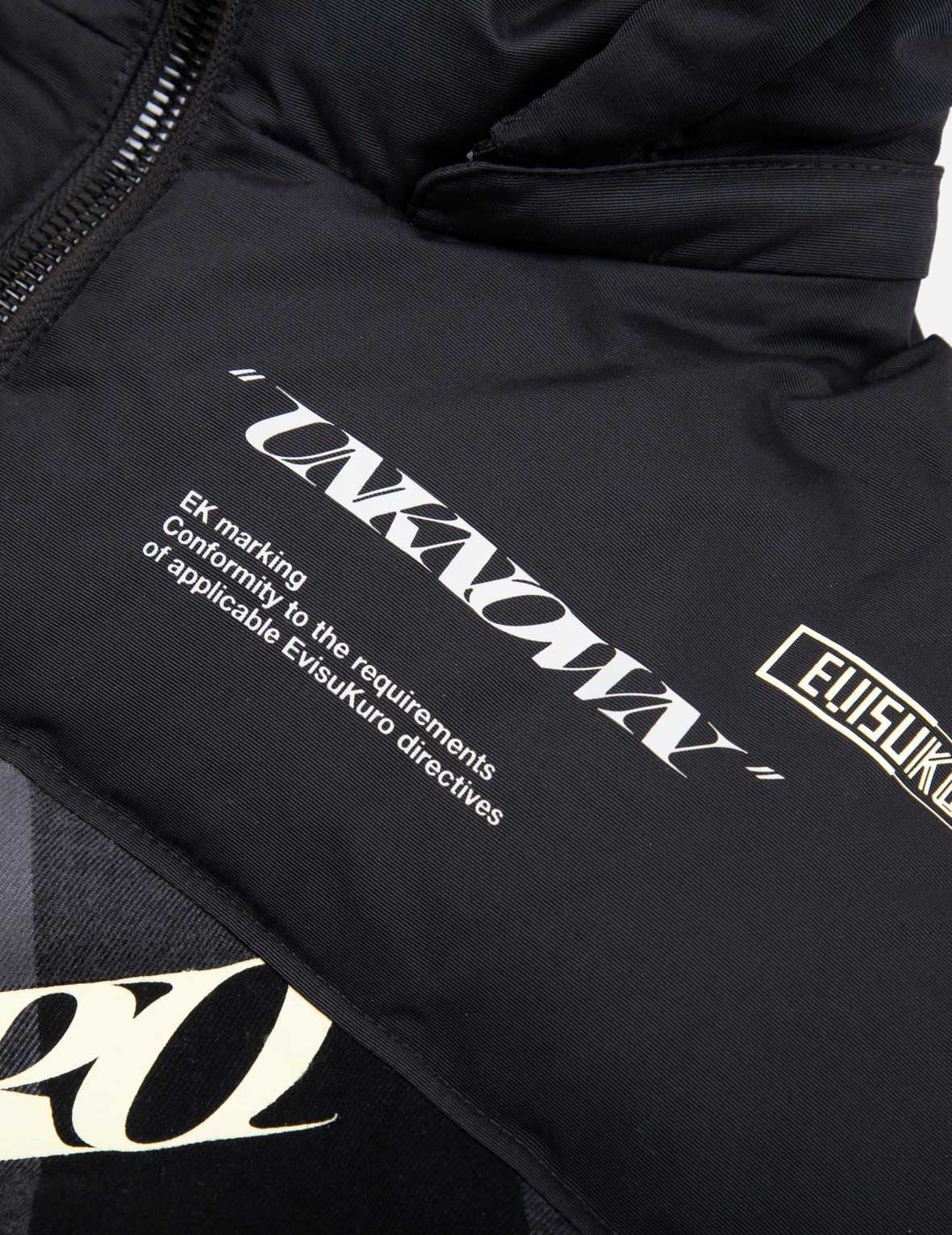 Stylish Logo Print Plaid Down Jacket for Men & Women | Warm Winter Coat with Insulated Filling | Perfect for Outdoor Activities, Skiing & Cold Weather Fashion