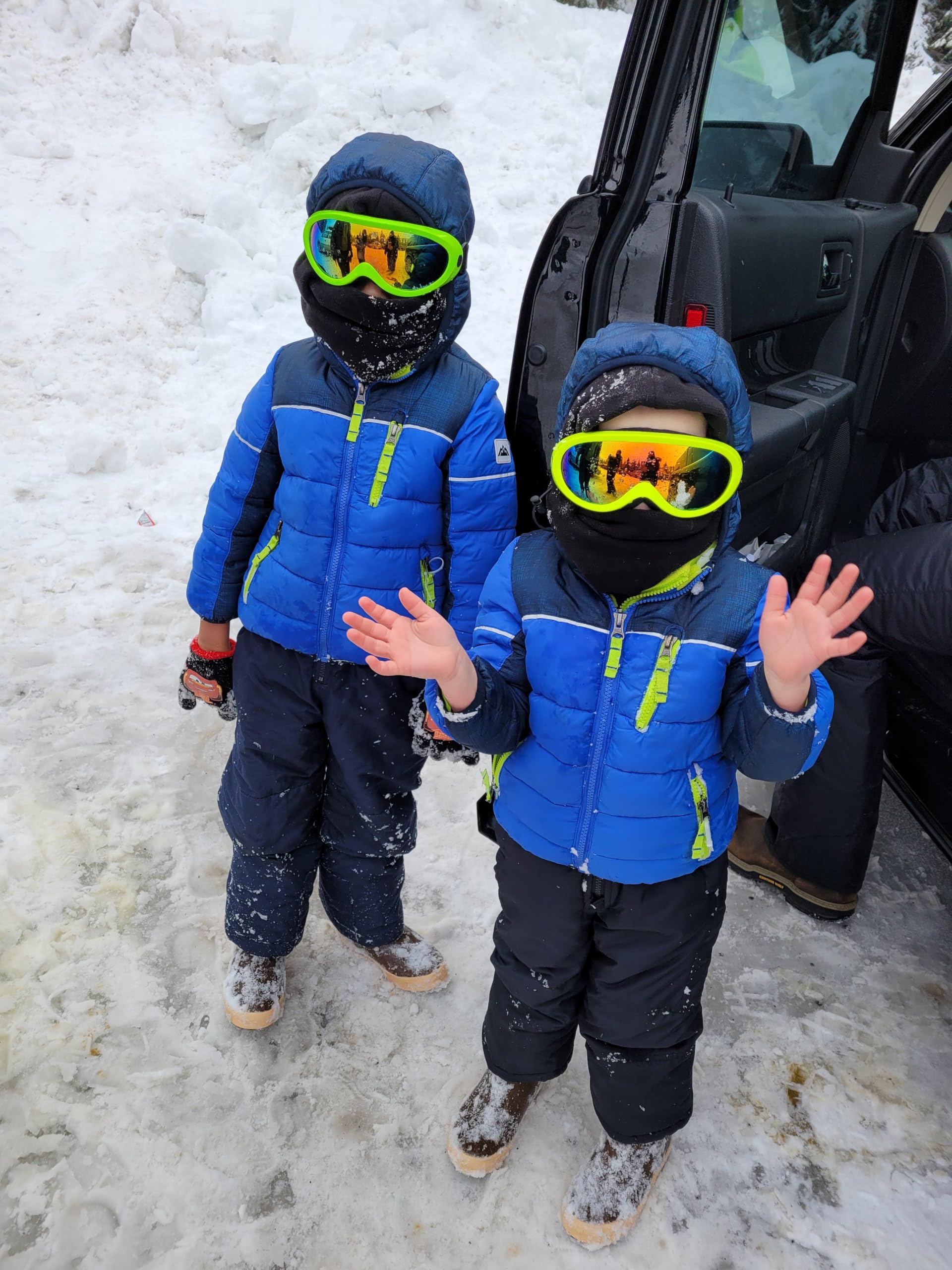 Jastore Kids Winter Balaclava Ski Mask - Windproof Cold Weather Face Mask & Neck Warmer for Boys & Girls - Perfect for Skiing, Snowboarding, and Outdoor Winter Activities