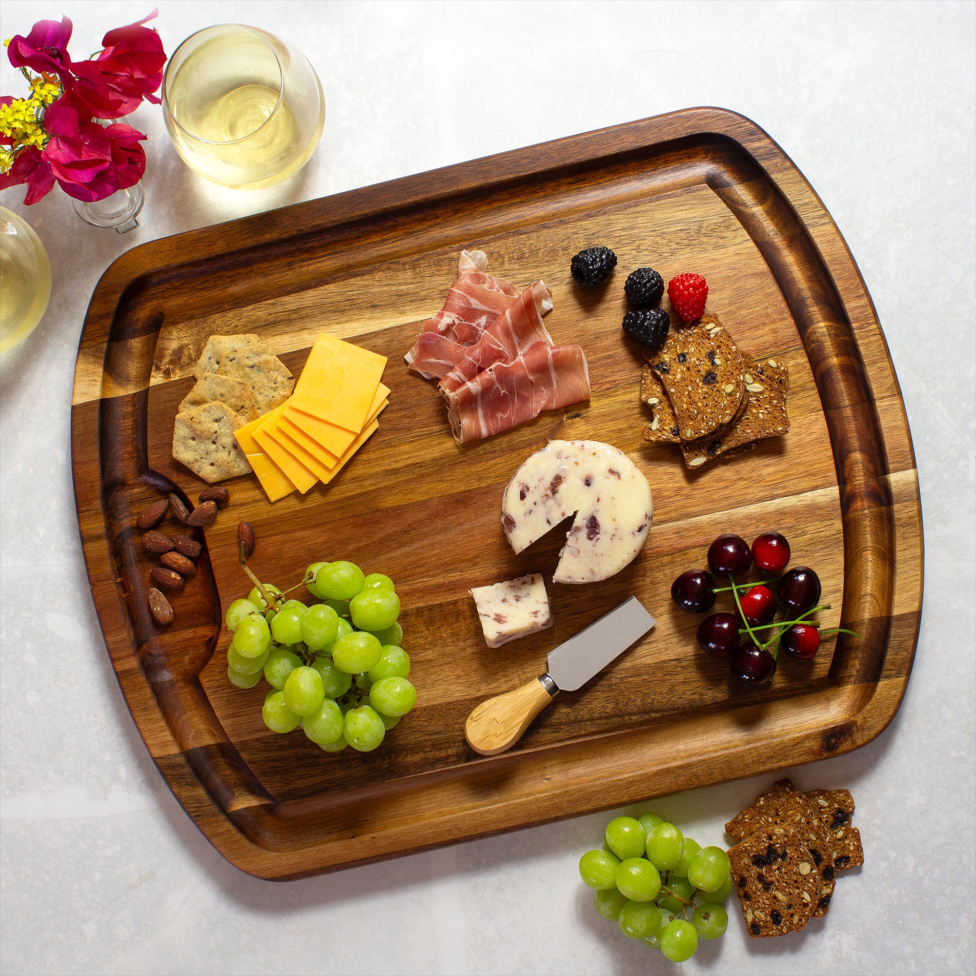 Premium Acacia Wood Cutting Board - Large Durable Chopping Block for Kitchen, Butcher Block for Meat, Cheese, Vegetables - Perfect for Home Cooking & Entertaining