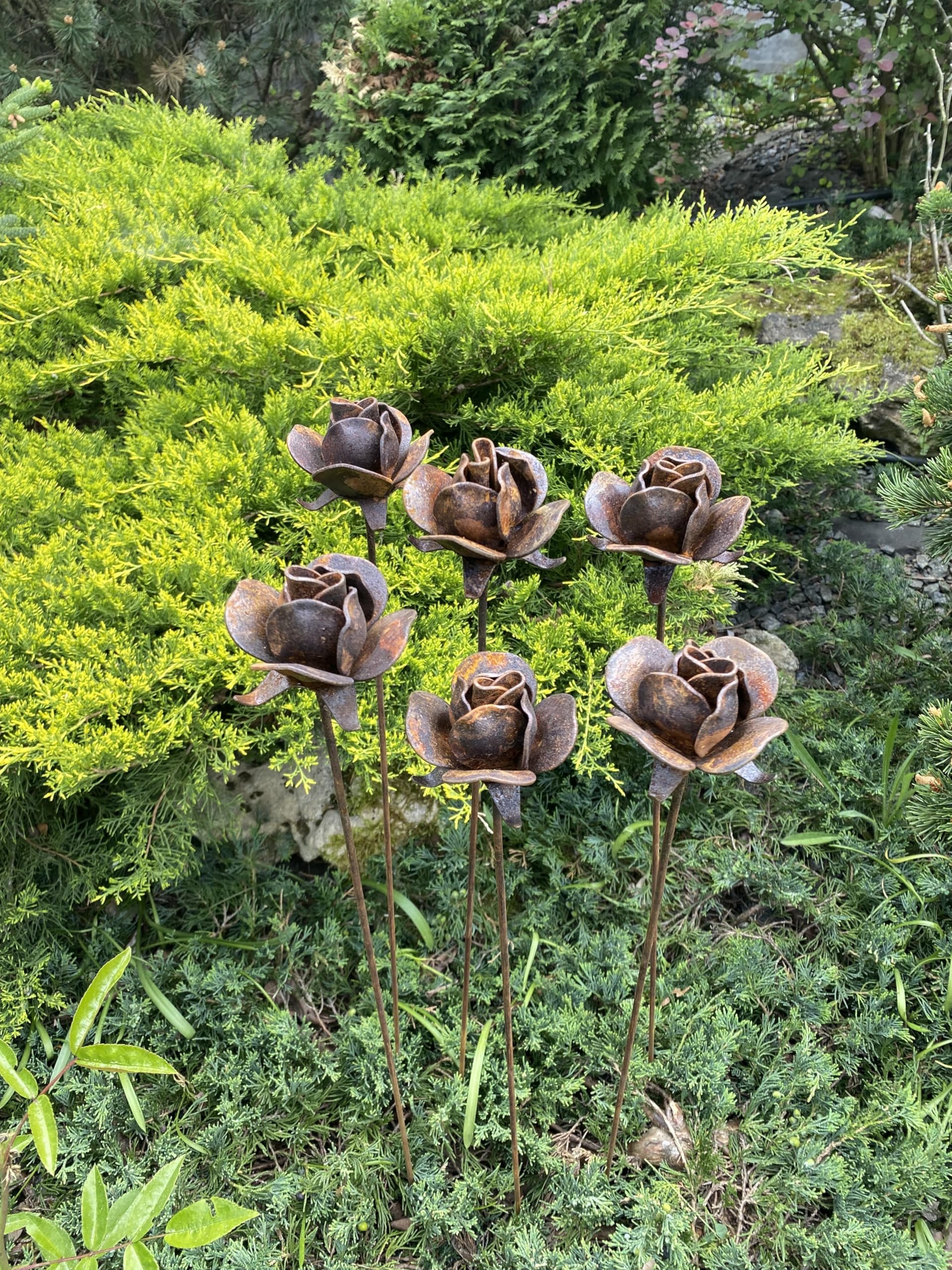 Vintage Rusty Metal Flowers Set of 6 - Handcrafted Rustic Rose Garden Stakes for Outdoor Decor | Perfect for Garden, Yard, Patio & Wedding Decorations