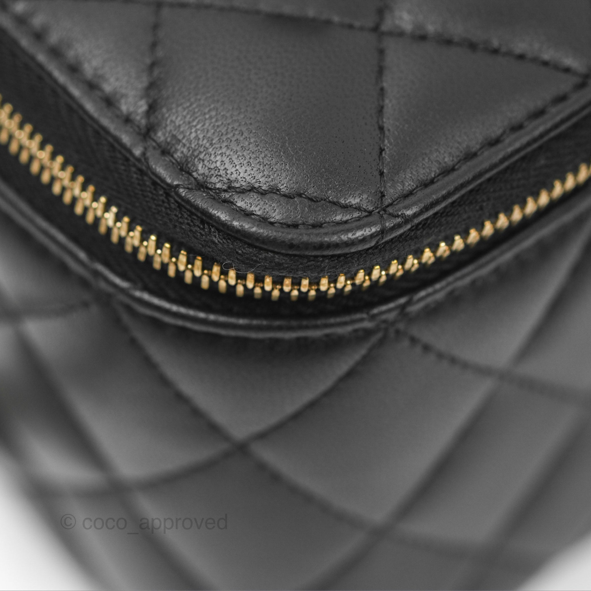 Chanel Ball Crush Vanity Bag with Chain - Black Lambskin Leather & Gold Hardware - Luxury Crossbody Clutch for Evening Parties & Special Occasions