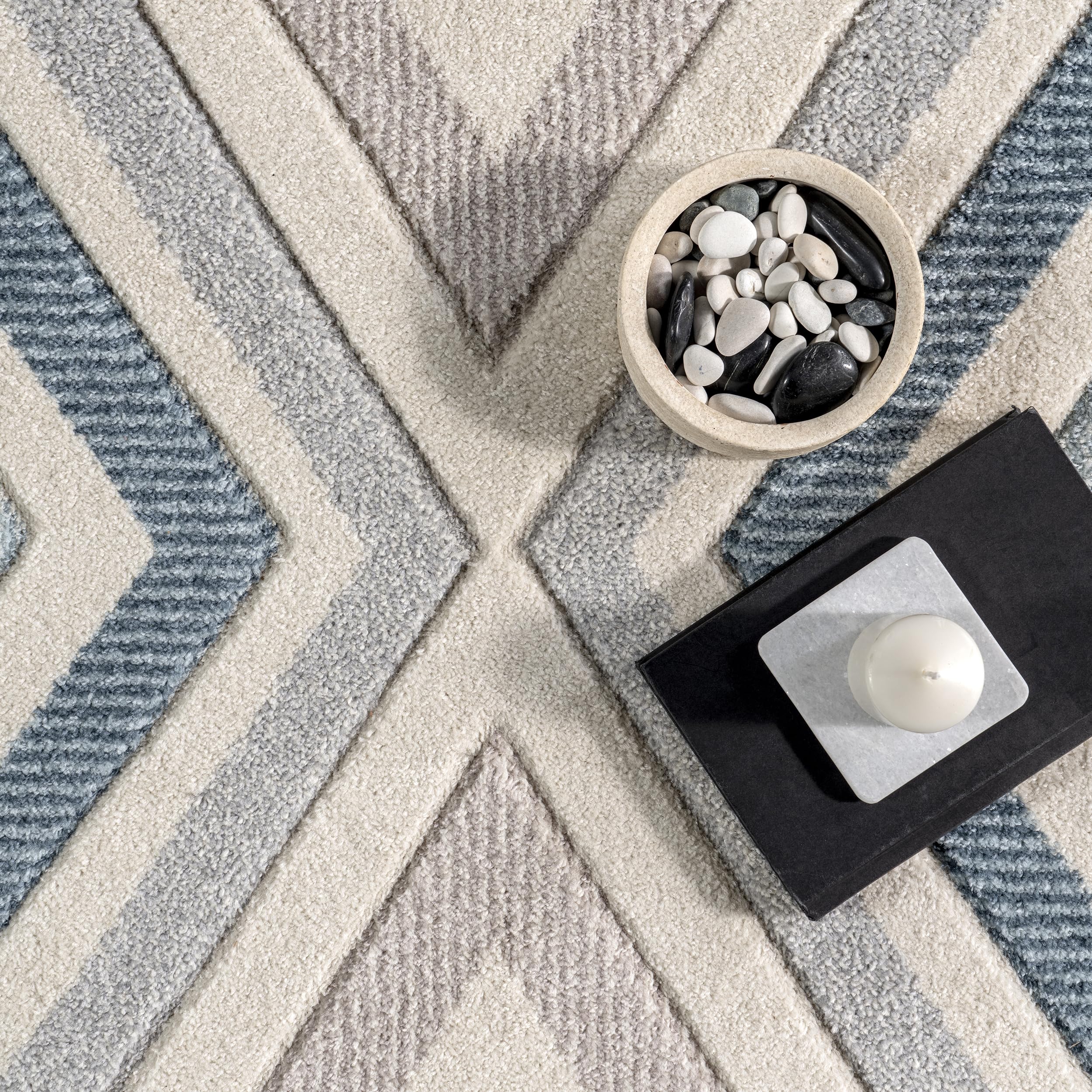 nuLOOM Neveah Chevron 9x12 Area Rug - Blue Modern Geometric Pattern for Living Room, Bedroom, Dining Room & Kitchen - Perfect for Home Decor, Office Space & High Traffic Areas