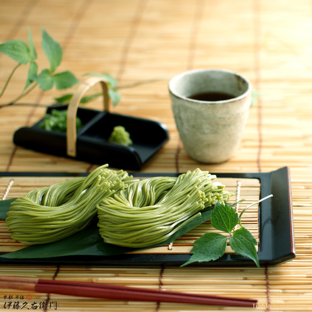 Ito Kuemon Uji Matcha Soba Noodles - Premium Japanese Green Tea Buckwheat Noodles (200g x 15 Bags) - Authentic Gift Box for 2 Servings - Perfect for Japanese Cuisine, Healthy Meals & Gourmet Gifts