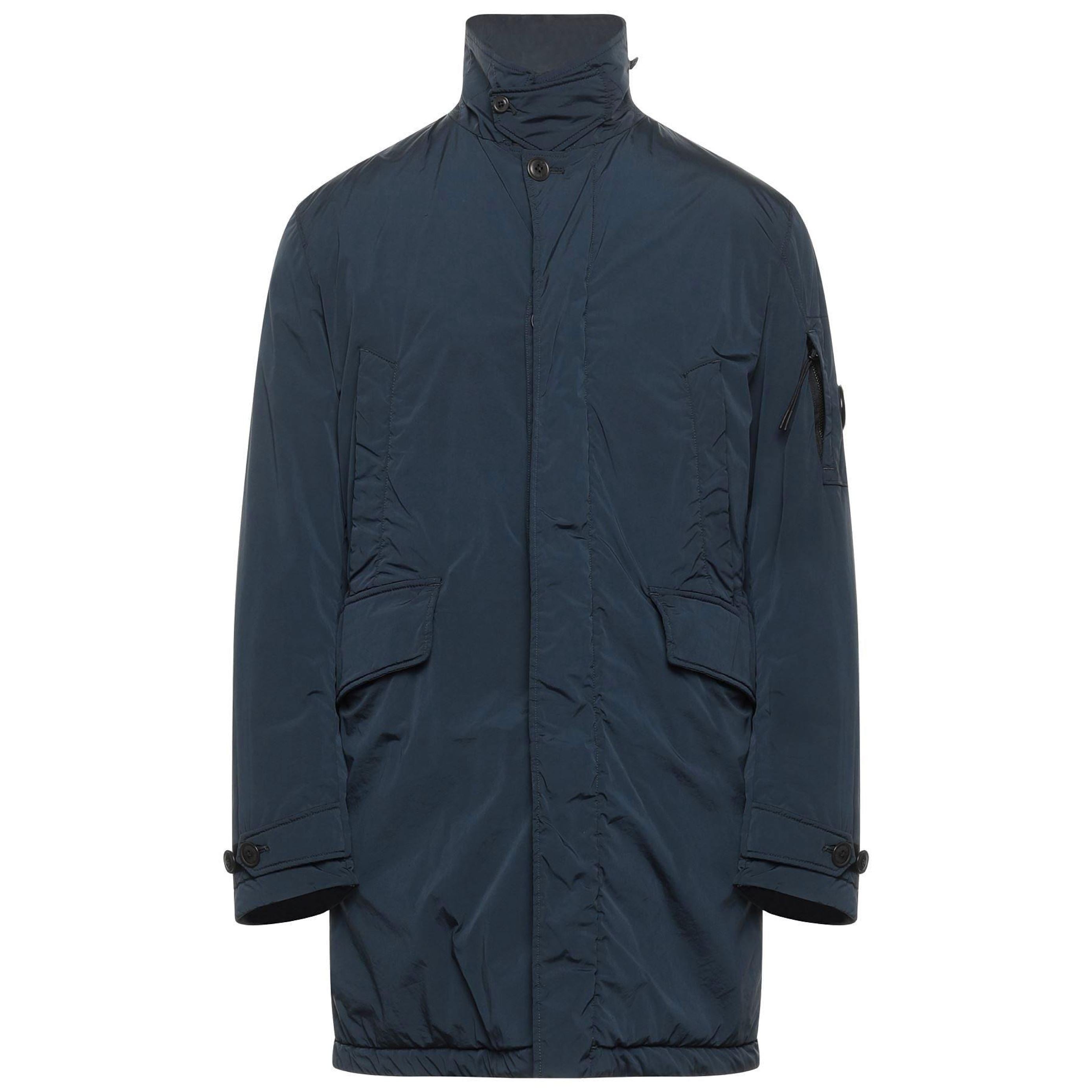 CP Company Navy Nycra R Garment Dyed Jacket - Water-Resistant Lightweight Men's Windbreaker for Urban Commuting & Outdoor Adventures