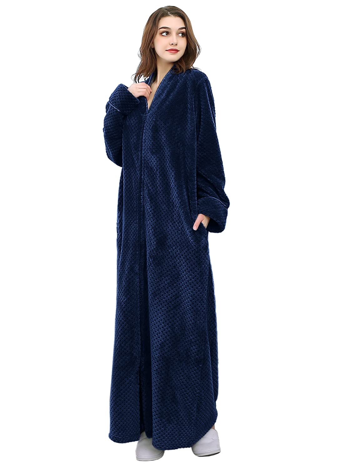 Hellomamma Women's Warm Plush Winter Robe with Zipper - Long Fleece Bathrobe for Women, Soft Cozy Loungewear - Perfect for Spa Days, Relaxing at Home & Cold Weather Comfort