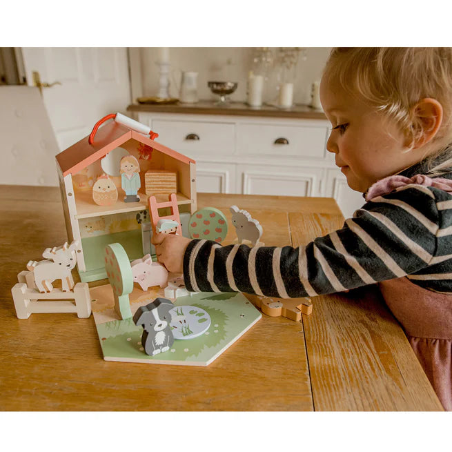 Farmyard Play Set for Kids - Animal Toy Figures with Barn, Tractor & Fence - Educational Farm Playset for Toddlers & Preschoolers - Perfect for Imaginative Play, Learning & Farm-Themed Birthday Gifts