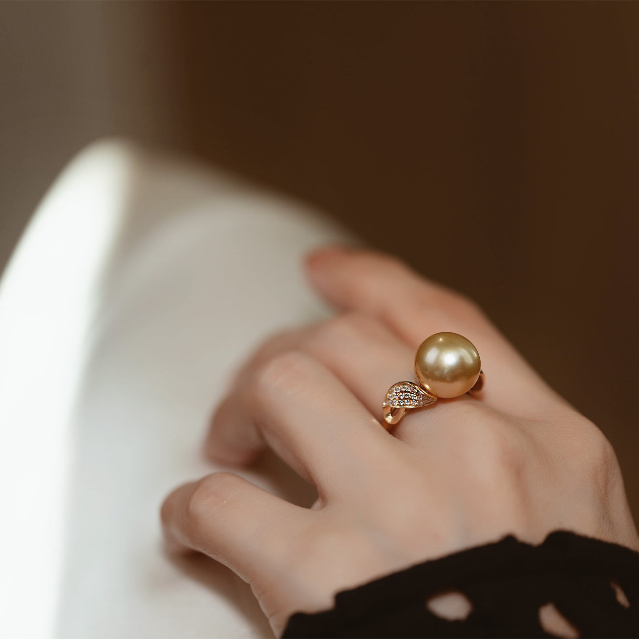 18K Gold South Sea Golden Pearl Ring KR00014 - Elegant Pearl Jewelry for Women, Luxury Bridal & Evening Wear Accessories
