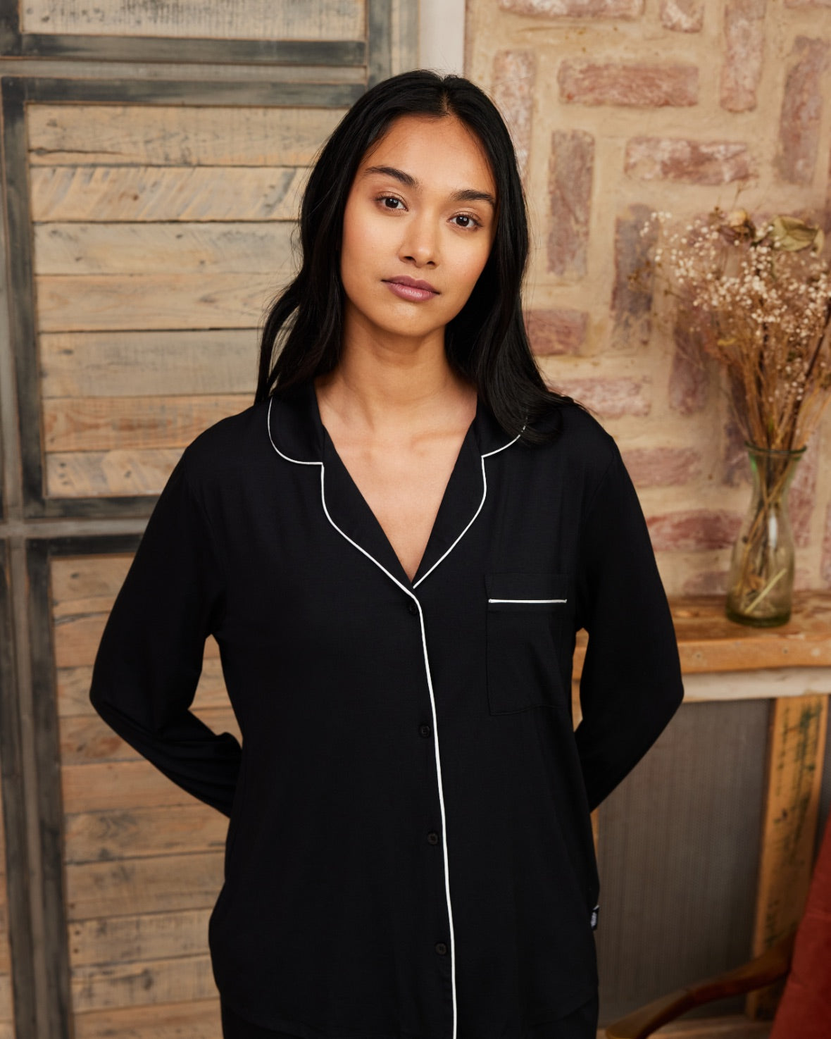 Premium TENCEL™ Modal Long Sleeve Button Up Pajama Set for Women - Soft & Breathable Sleepwear - Black - Perfect for Relaxing at Home & Comfortable Nighttime Sleep