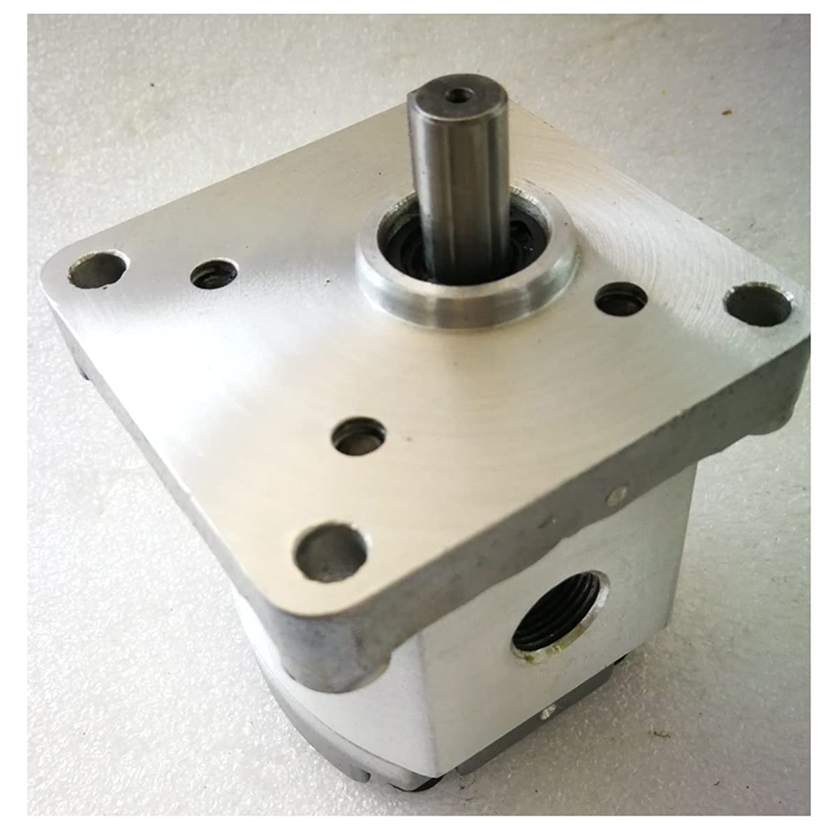High Pressure Electric Submersible Hydraulic Oil Pump - HGP Series (HGP-1A-F0.5R-X4BE, HGP-1A-F1R, HGP-1A-F2R, HGP-1A-F2.6L, HGP-1A-F3R, HGP-1A-F4R-X4BE) - Industrial Sump Pump for Oil Transfer, Machinery Lubrication & Fluid Management Systems