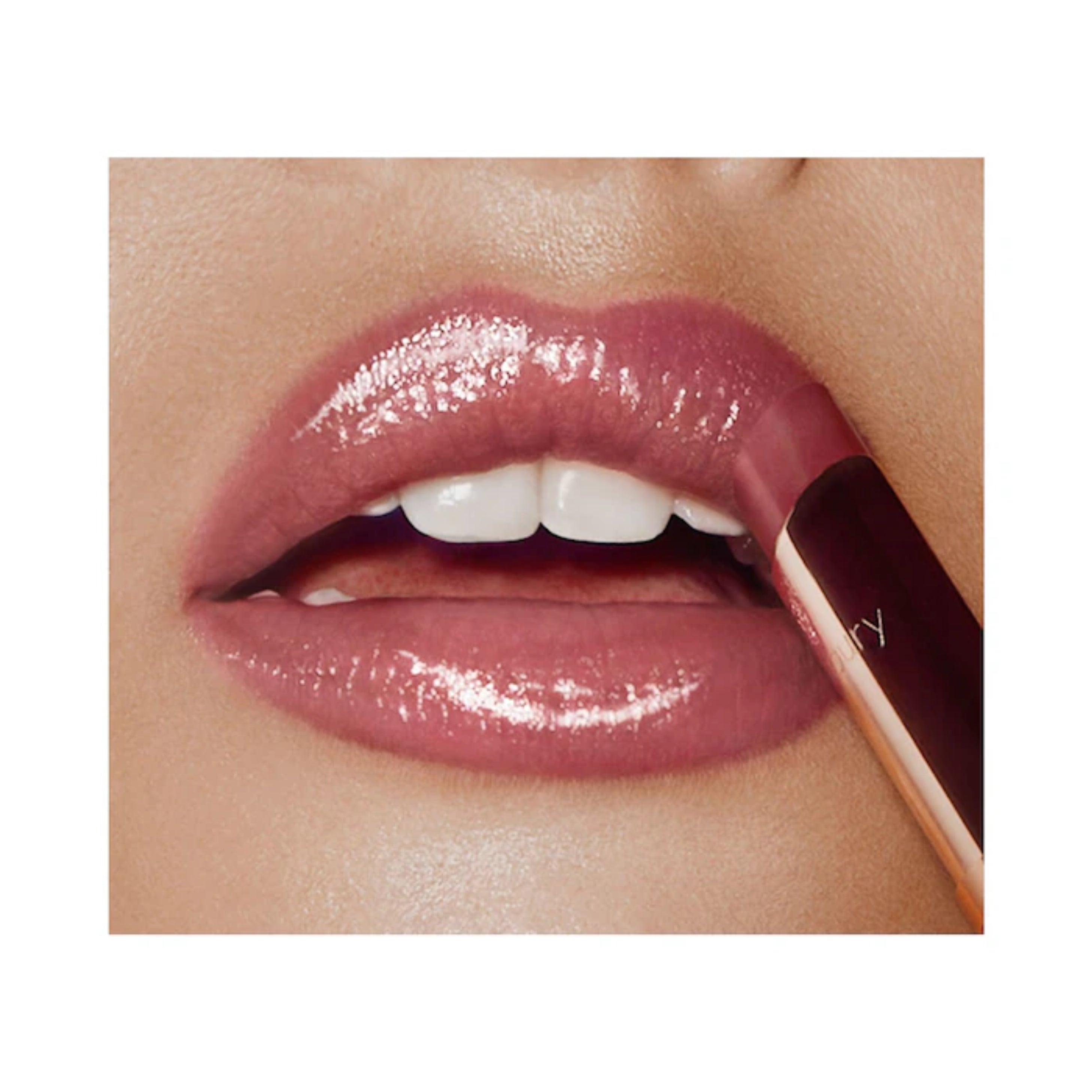Charlotte Tilbury Superstar Lips Lip Gloss - Hydrating, Shiny & Long-Lasting Lip Makeup for Day & Night Wear (Perfect for Parties, Dates & Everyday Glam)