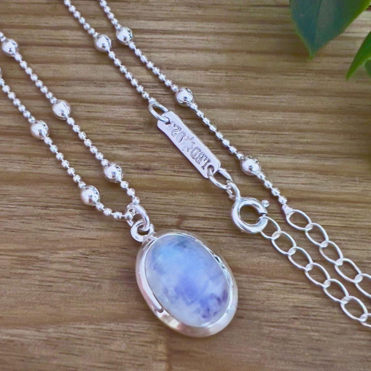 Elegant Oval Moonstone Necklace for Women - Dainty & Chic Jewelry Gift for Birthday, Anniversary or Everyday Wear