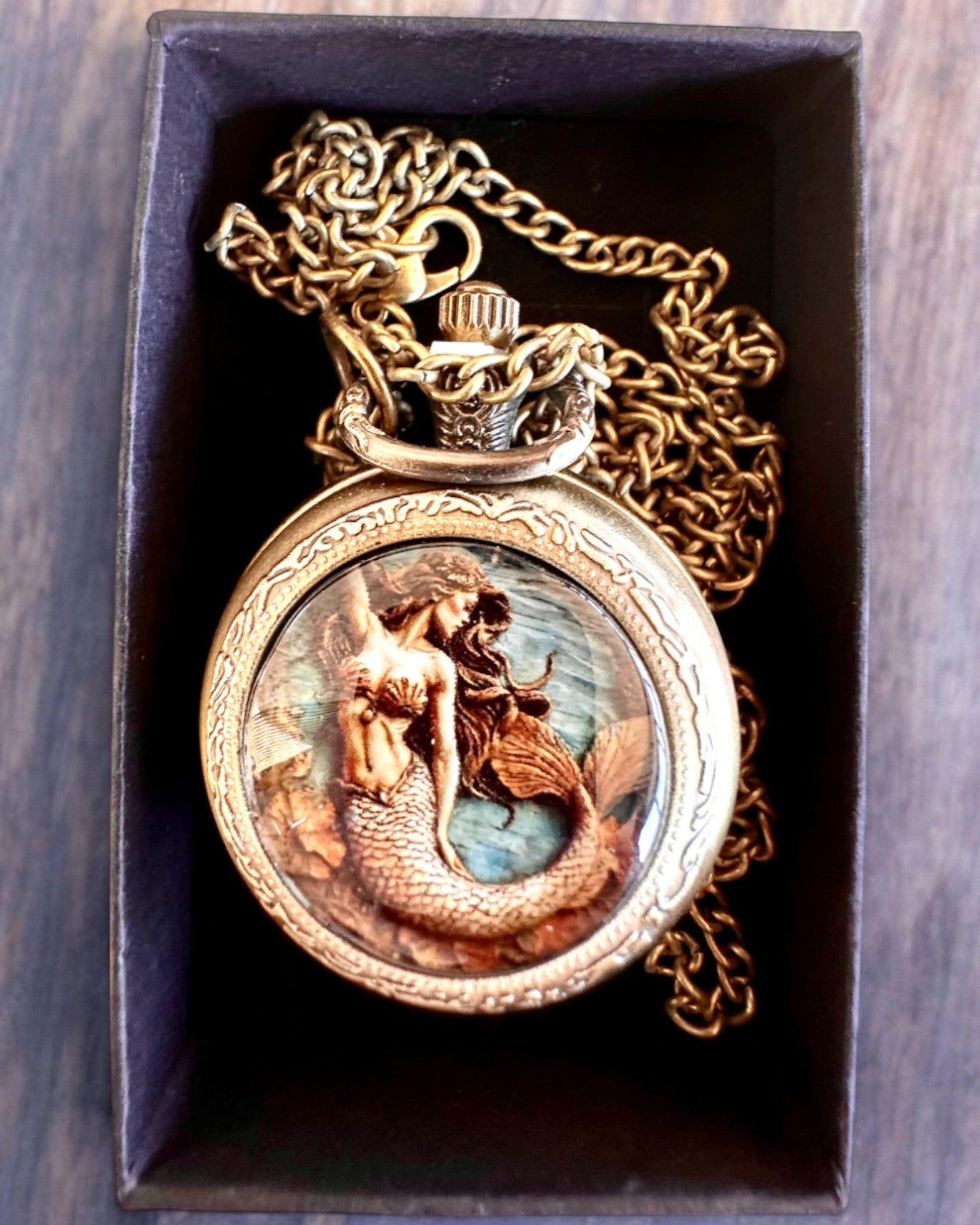 Vintage Syrena Tajemnic Pocket Watch - Personalized Engraving Gift for Men & Women | Perfect for Weddings, Anniversaries & Special Occasions