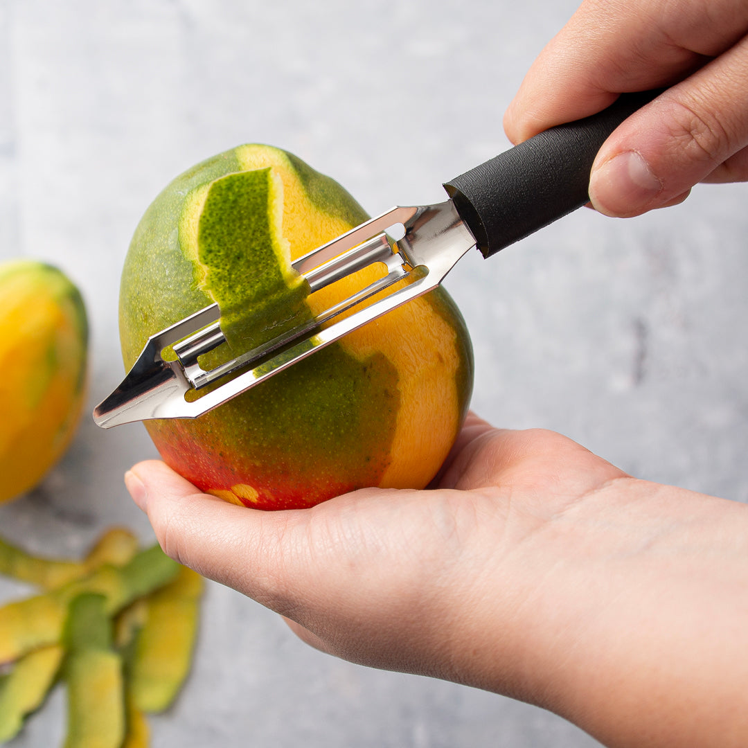 Premium Stainless Steel Vegetable Peeler - Ergonomic Kitchen Peeler for Potatoes, Carrots & Fruits - Perfect for Meal Prep, Cooking & Healthy Eating