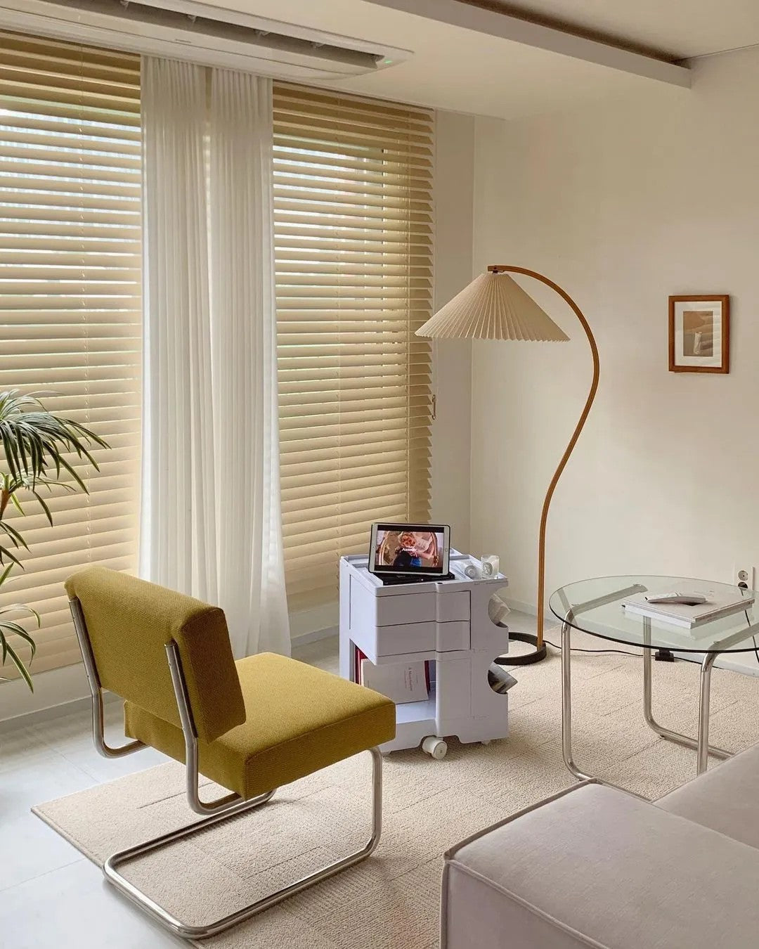 Modern Caprani Floor Lamp - Adjustable LED Standing Light for Living Room, Bedroom & Office - Warm White & Cool White Dimmable Lighting - Perfect for Reading, Relaxing & Decor