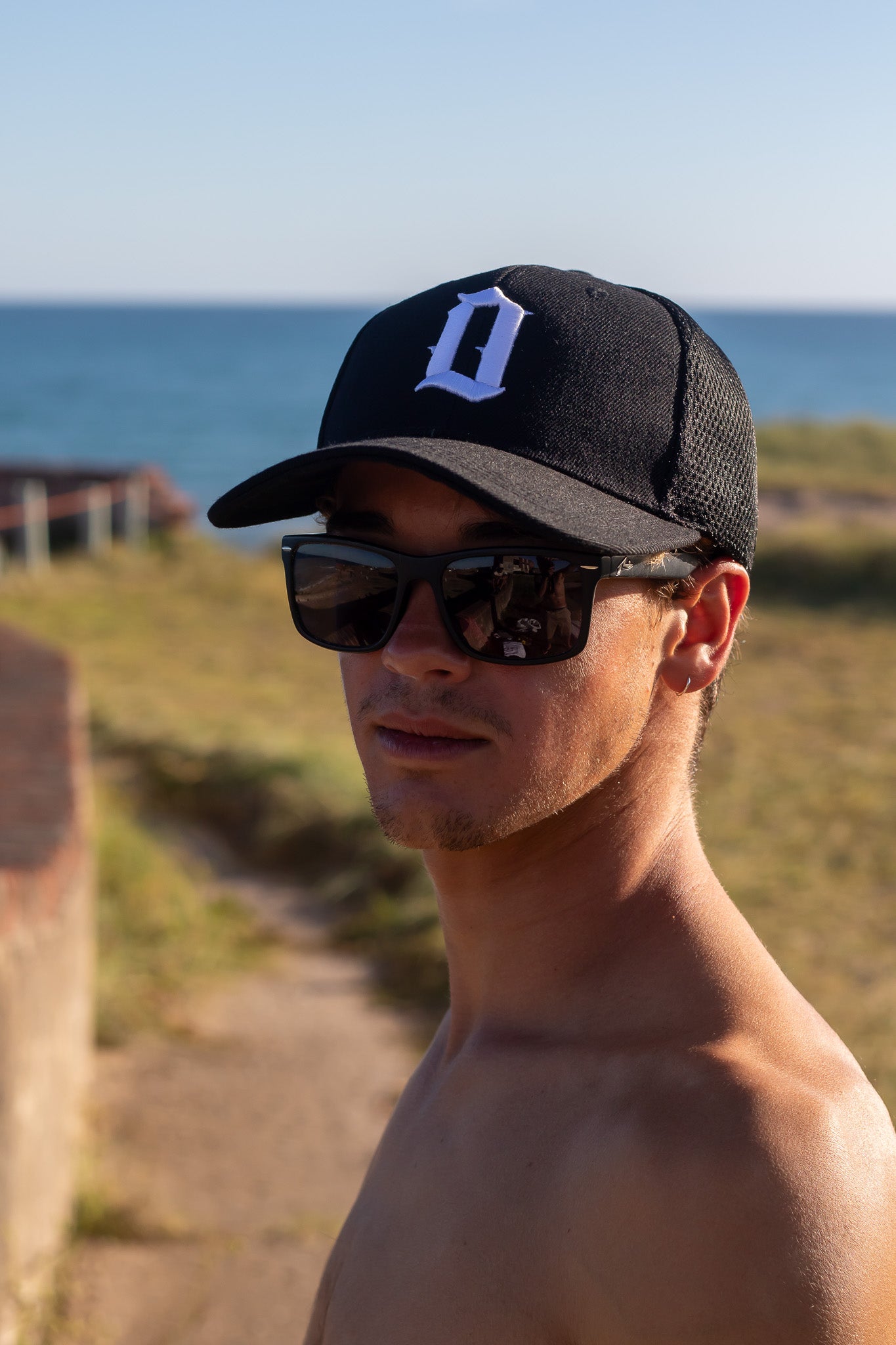 Gothic Trucker Hat for Men - Black & White Adjustable Snapback Cap - Stylish Streetwear Accessory for Casual Outfits & Outdoor Activities