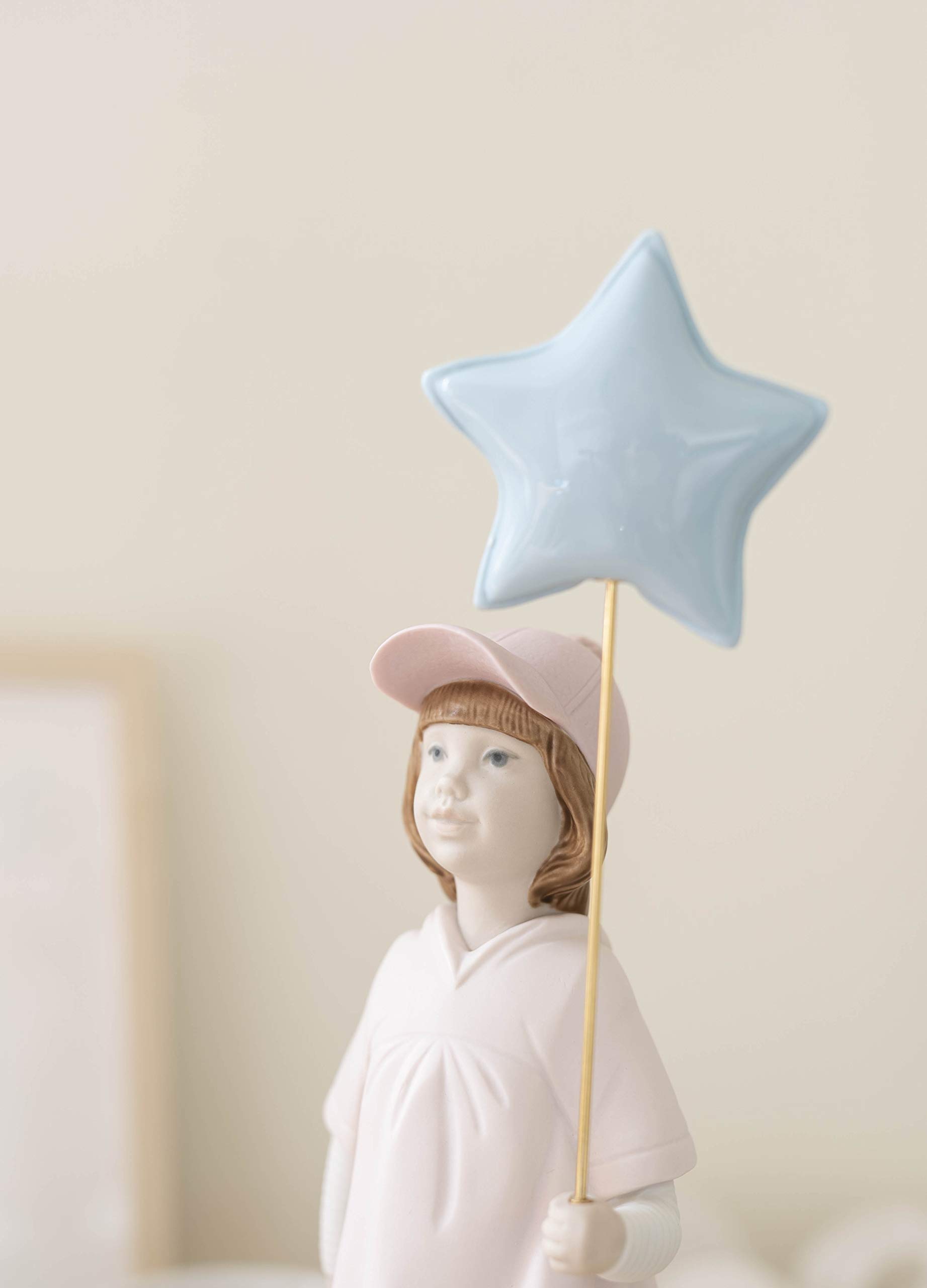 LLADRÓ Follow Your Star Porcelain Girl Figurine - Elegant Collectible Home Decor for Living Room & Gift Ideas