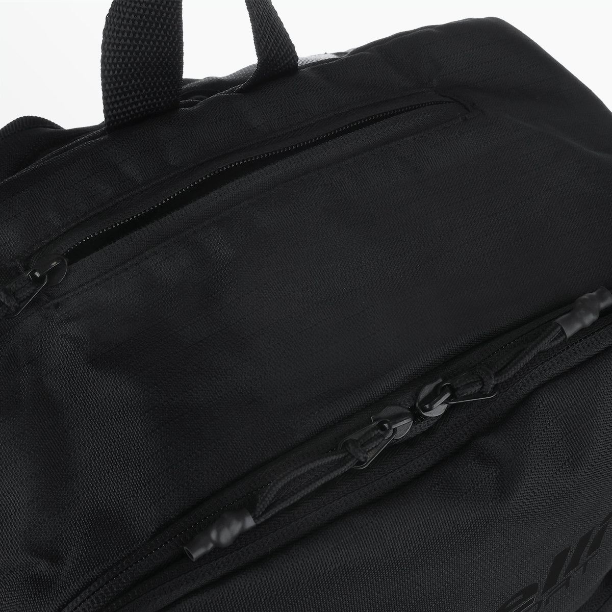 PITCH I TEAM BACKPACK - Durable Laptop Backpack for Men & Women, Water-Resistant Travel Backpack with USB Charging Port - Perfect for Work, School, College, Hiking & Outdoor Adventures