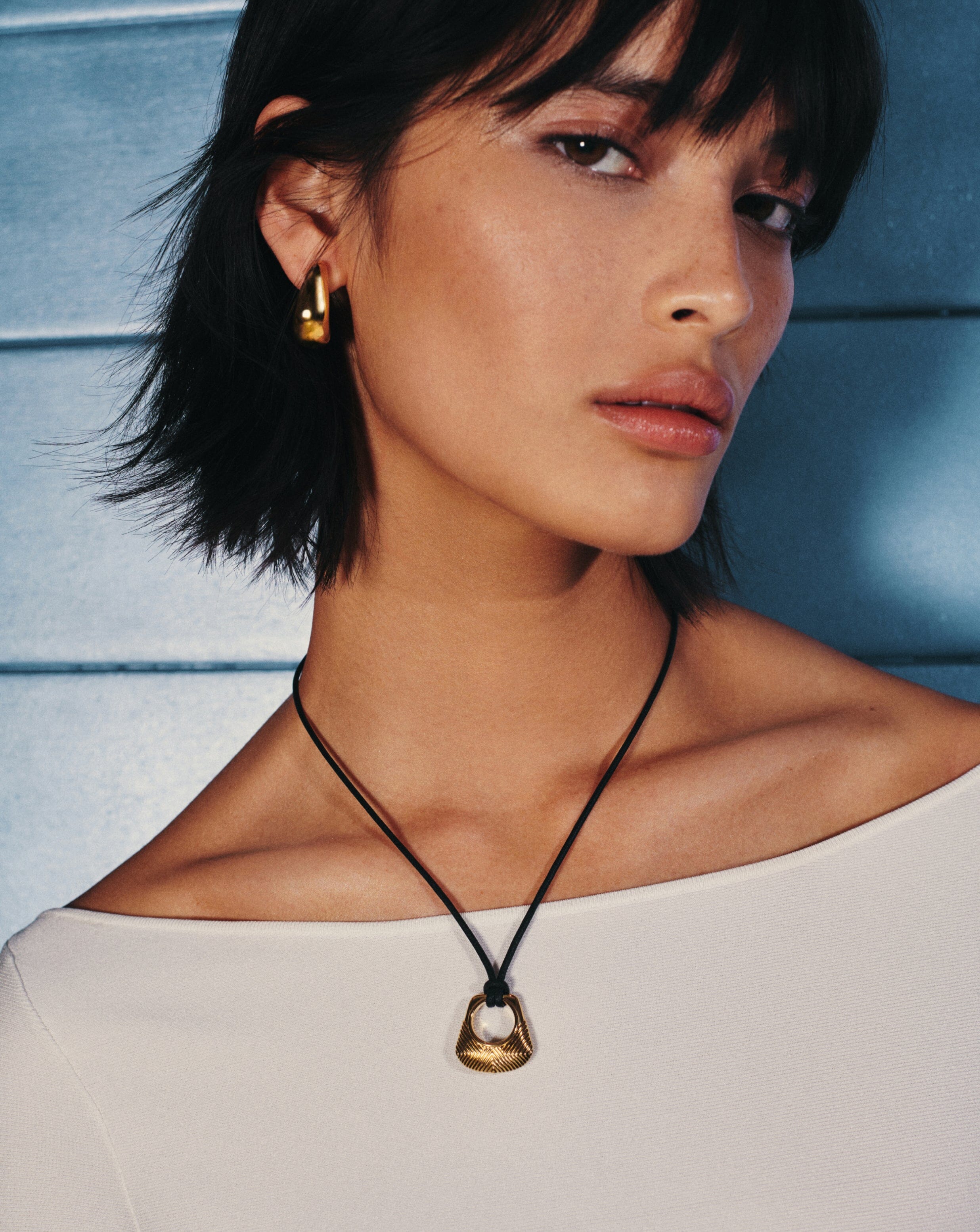Hera Ridge Pendant Cord Necklace - 18k Gold Plated Women's Jewelry for Everyday Wear & Special Occasions