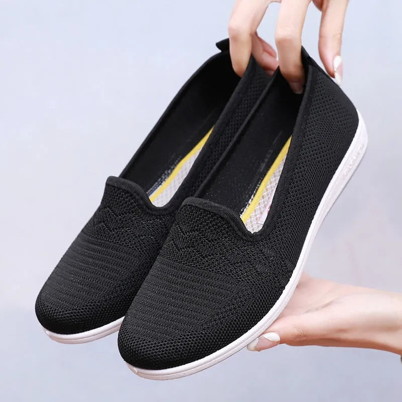 Women's Comfortable Flat Shoes - Breathable & Lightweight Cloth Slip-Ons for Casual Wear, Walking & Travel