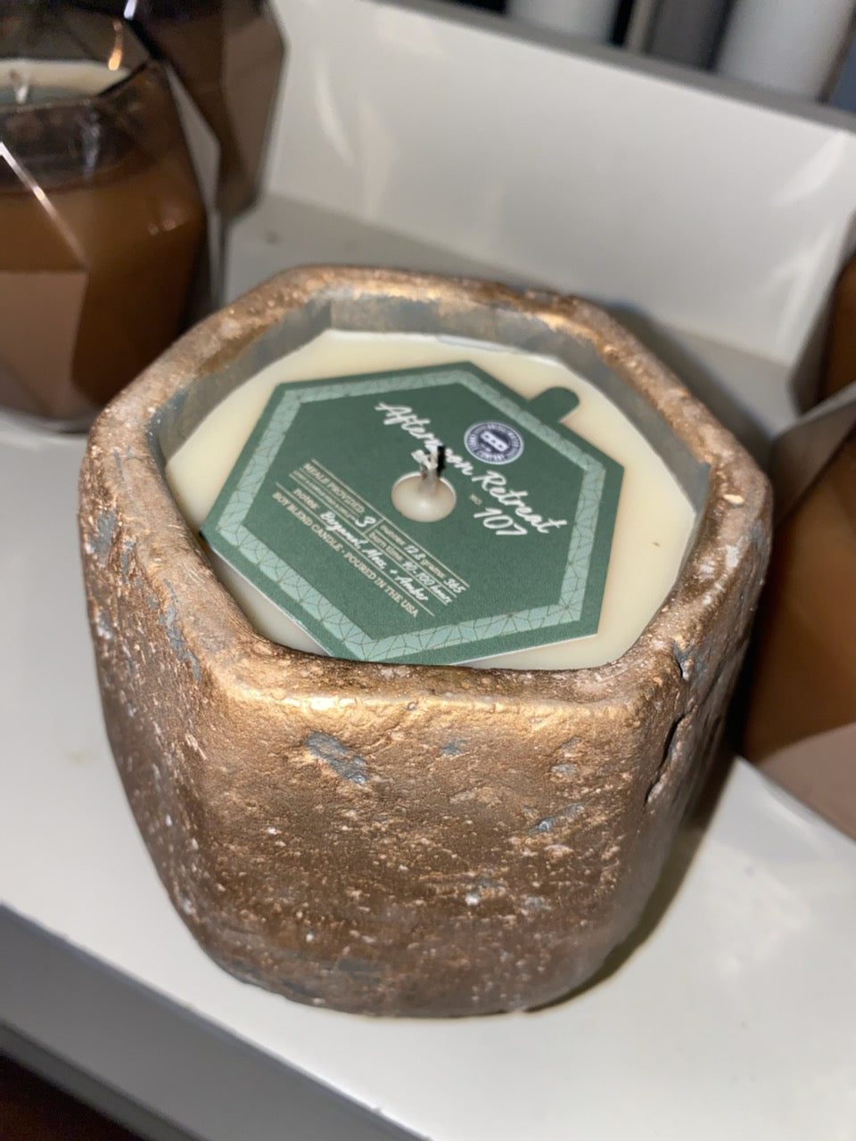 Luxury Gold Flecked Scented Candle for Home Decor & Relaxation - Perfect for Spa Nights, Meditation & Romantic Evenings
