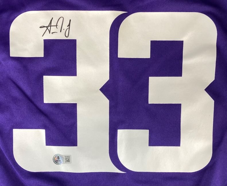 Aaron Jones Autographed Minnesota Vikings Purple Nike Game Replica Jersey - Limited Edition Football Memorabilia for Collectors & Fans - Perfect for Game Day, Sports Decor & Gift Giving