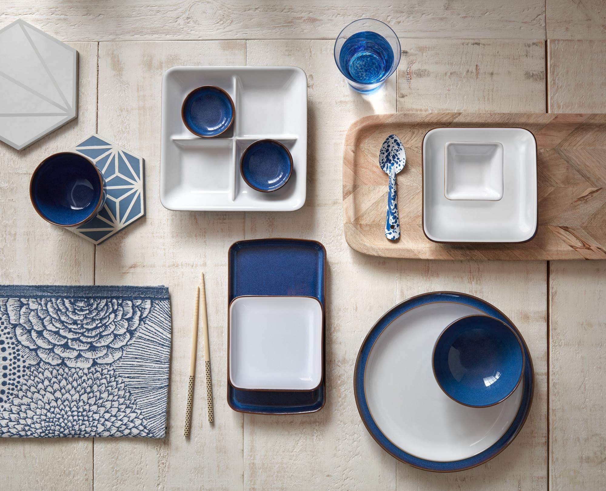 Denby Elements Dark Blue Cereal Bowls Set of 4 - 17cm (820ml) Microwave & Dishwasher Safe Stoneware - Navy Blue & White Ceramic Tableware - Chip & Crack Resistant Soup & Salad Bowls for Everyday Dining & Entertaining