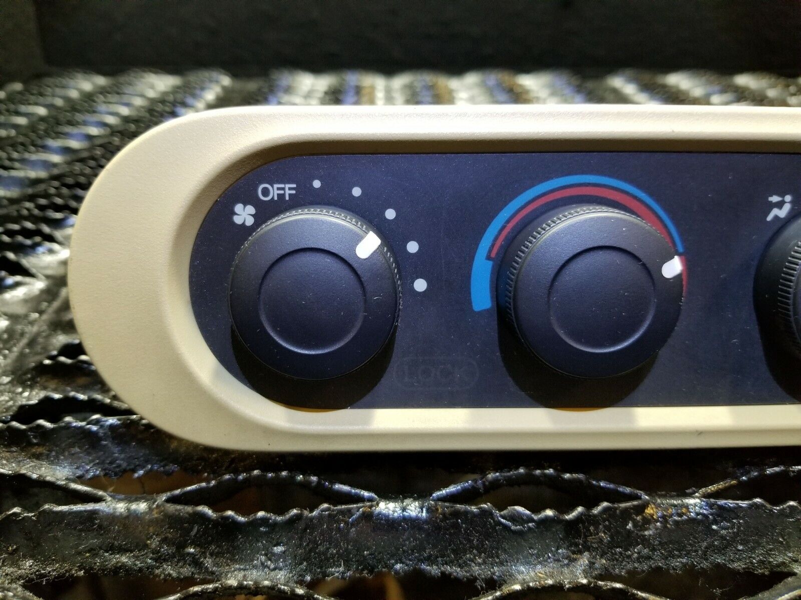 06-10 Honda Odyssey Rear Roof AC Heater Climate Control Switch OEM Part 84 - Perfect for AC System Repair & Replacement in Minivans