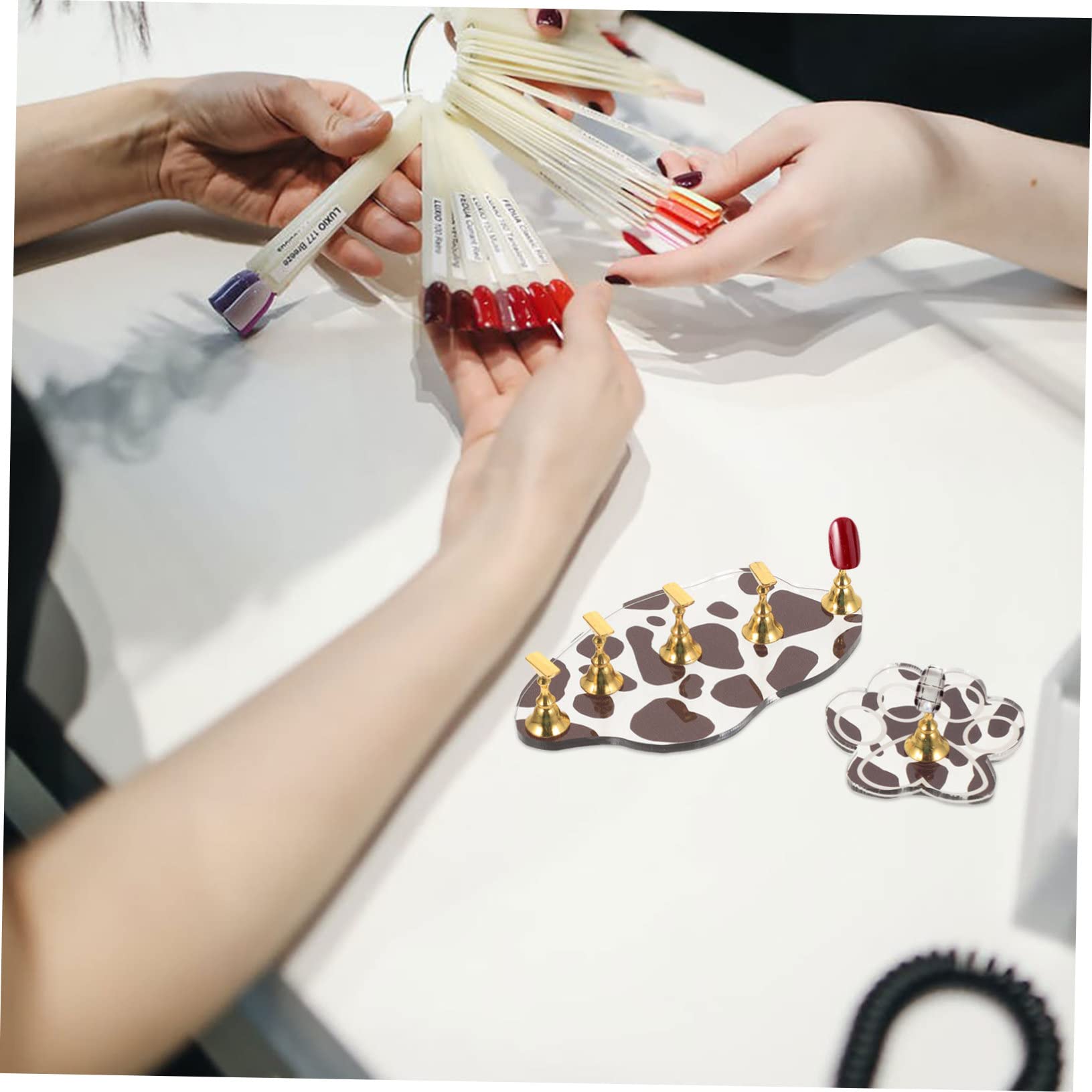 FOMIYES Magnetic Nail Stands for Nail Art Display - 2 Pack Professional Nail Polish Holders for Salon, School & Home Manicure Practice - Perfect for Nail Artists, Students and DIY Enthusiasts
