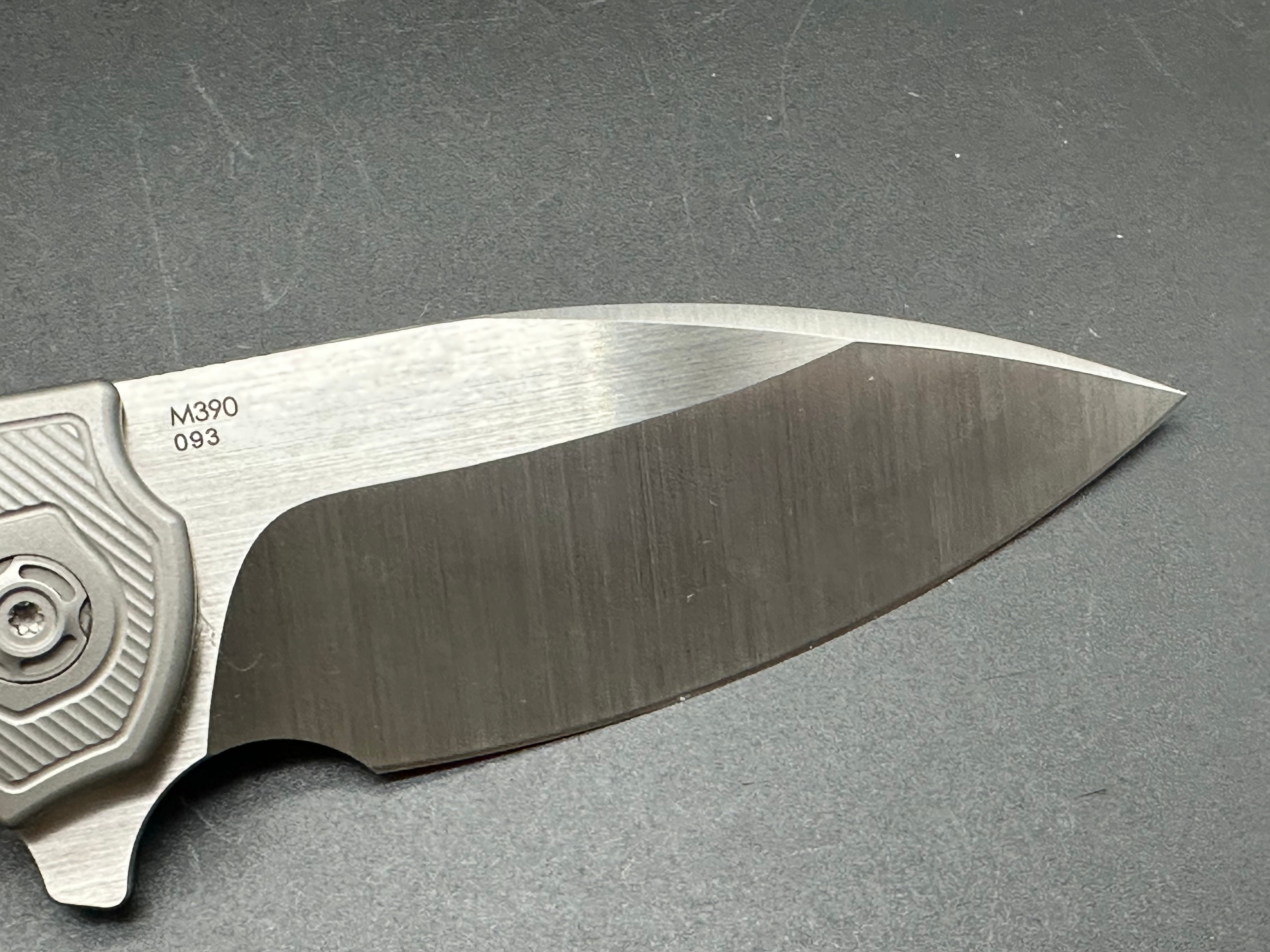 Reate Iron Knife - Titanium Handle with Black Carbon Fiber Inlay, 3.25