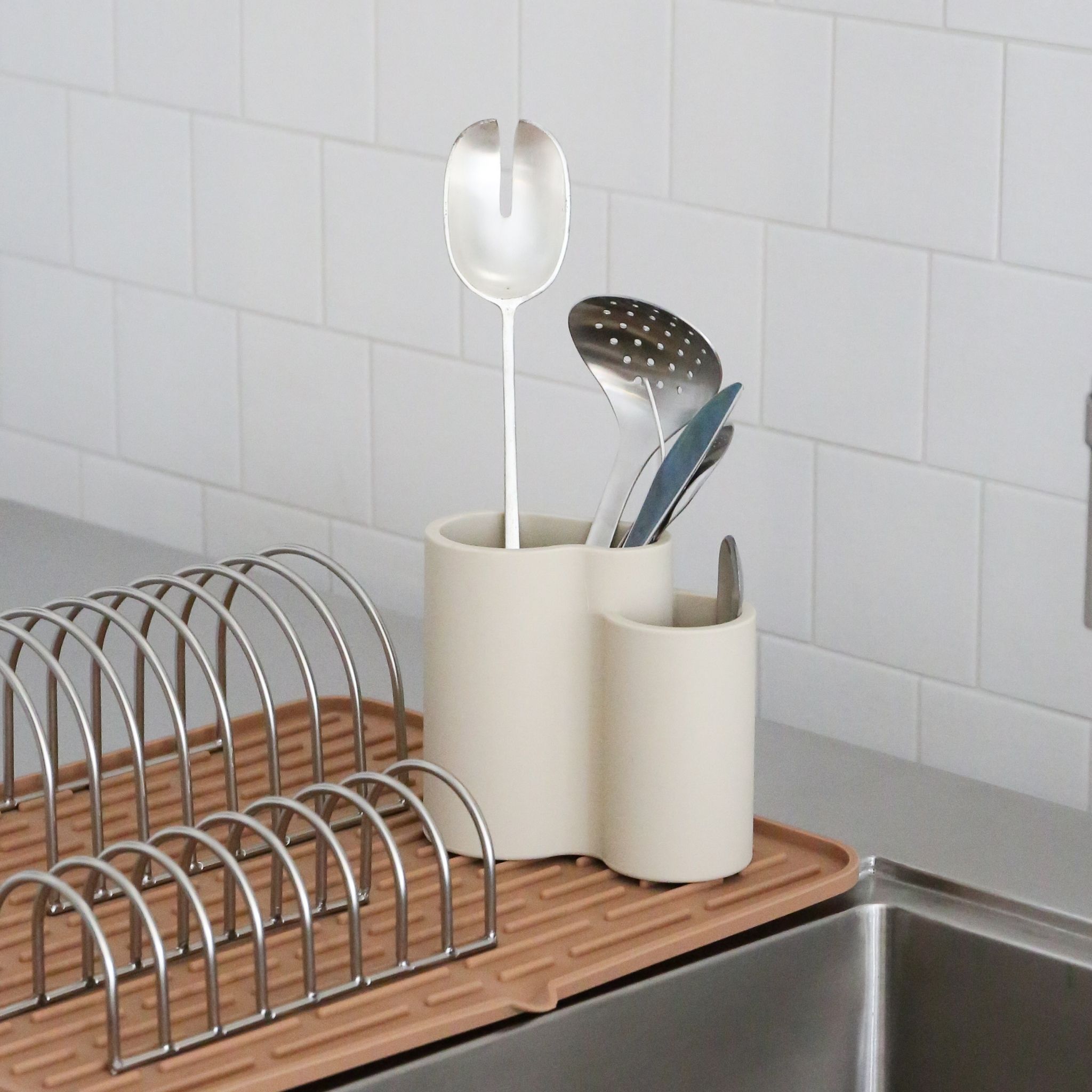 DESIGNSTUFF Stainless Steel Cutlery Drainer & Holder - Rustproof Utensil Organizer for Kitchen Sink - Perfect for Drying Knives, Forks, Spoons & Kitchen Tools