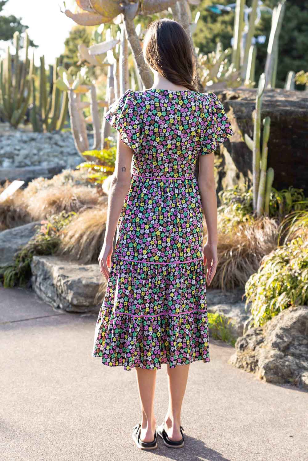 Luci Midi Dress - Black Daisy Floral Print Summer Dress for Women | Casual, Beach, Party Wear