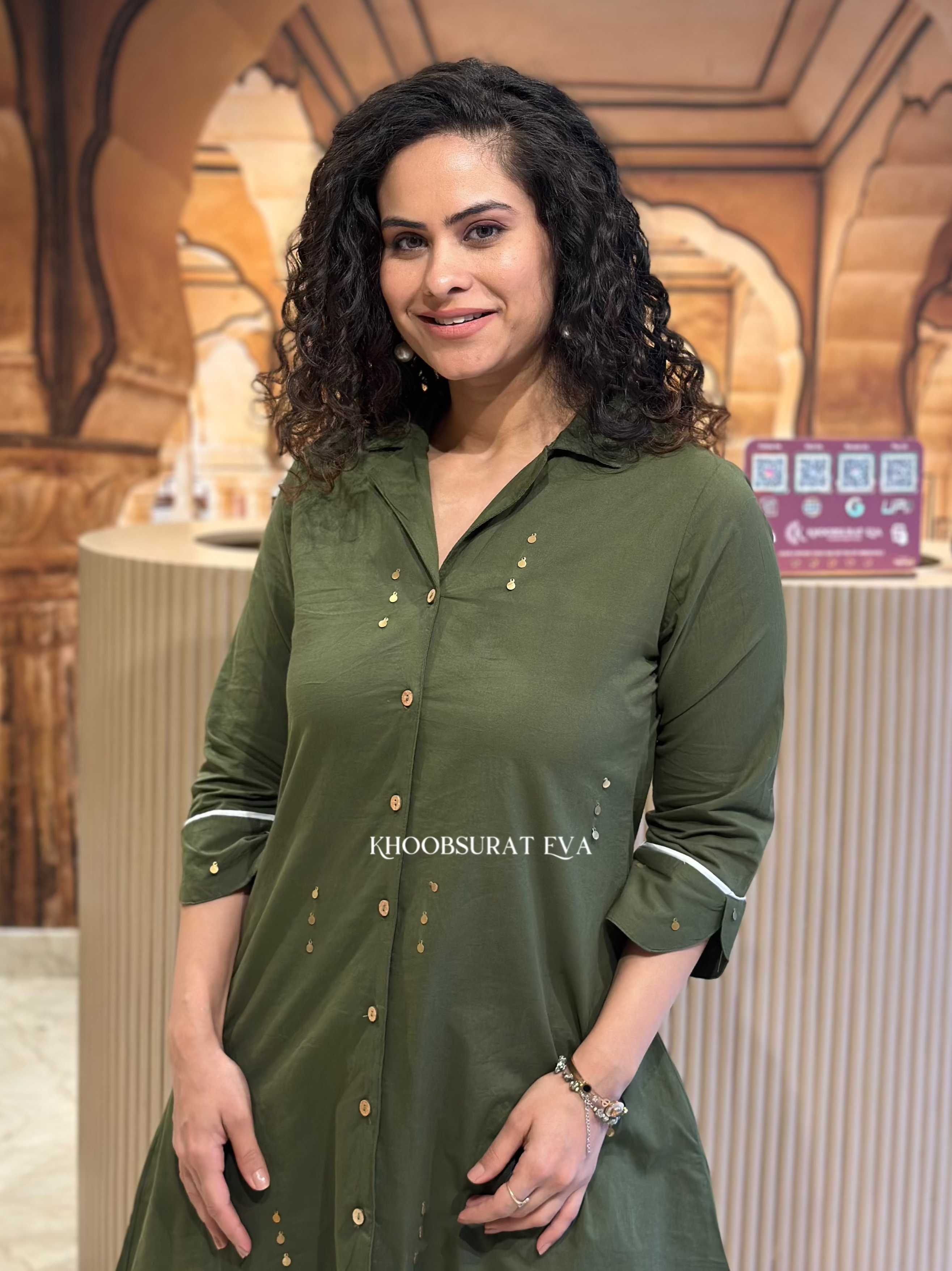Stylish Green Kurta Set for Women - Traditional Indian Ethnic Outfit for Festivals, Weddings & Casual Wear