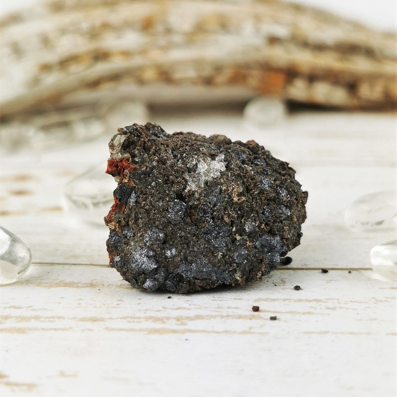 Natural Brookite & Magnetite Raw Stones for Healing, Meditation & Crystal Collection – Perfect for Energy Work, Home Decor & Spiritual Practices