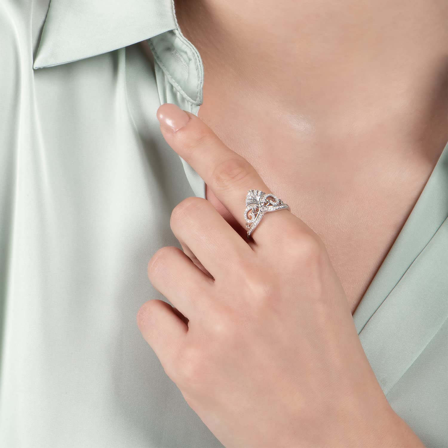 Enchanted Disney Ariel Shell Tiara Ring - Sterling Silver with 1/5 Cttw Diamonds | Disney Princess Jewelry Gift for Women & Girls | Perfect for Cosplay, Birthday & Special Occasions