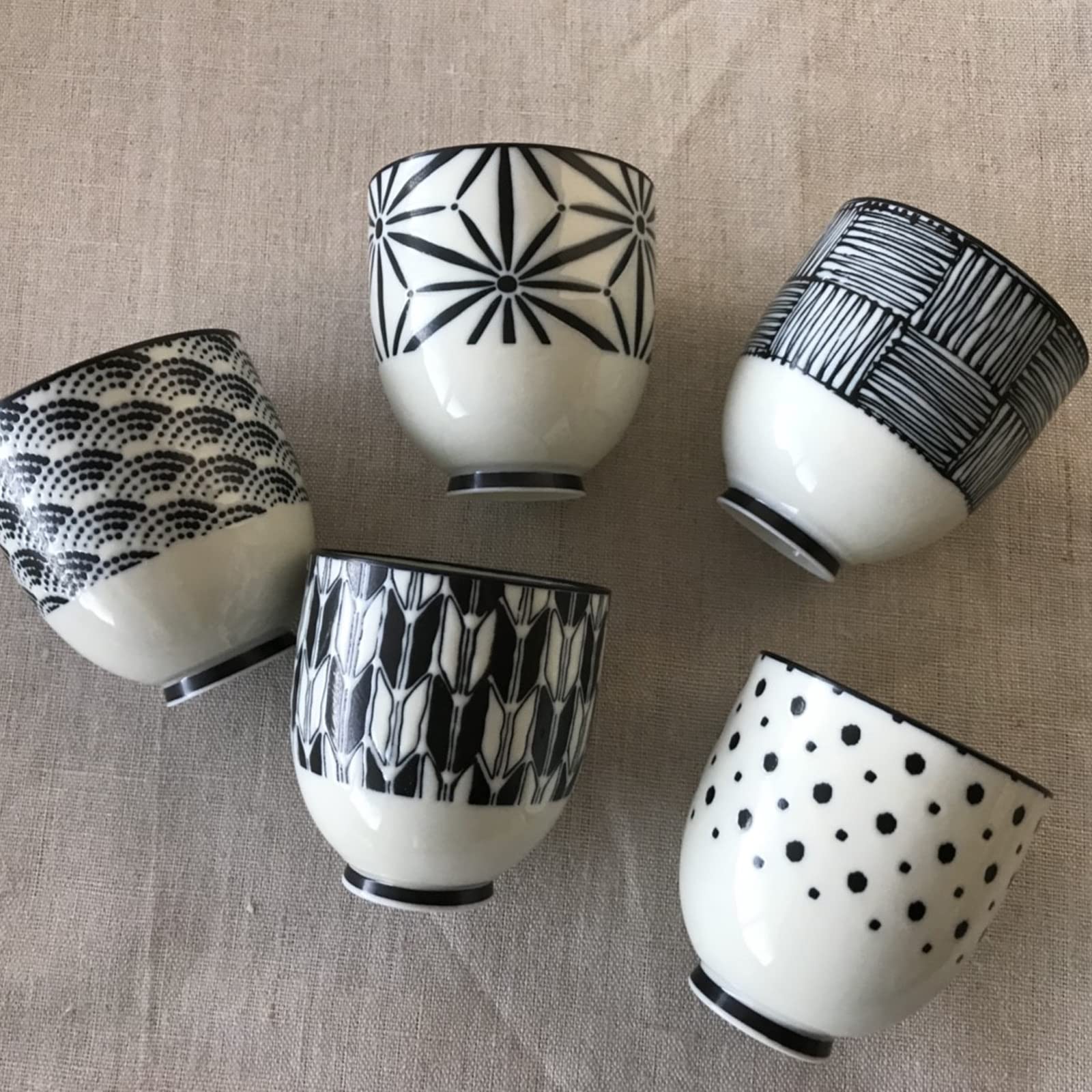 Japanese Komon Ceramic Tea Cups Set - Hand-Painted Porcelain Cups, Dishwasher Safe for Hot & Cold Drinks, Set of 2 (Asanoha-Yagasuri) - Perfect for Matcha, Coffee, Tea Ceremonies & Home Decor