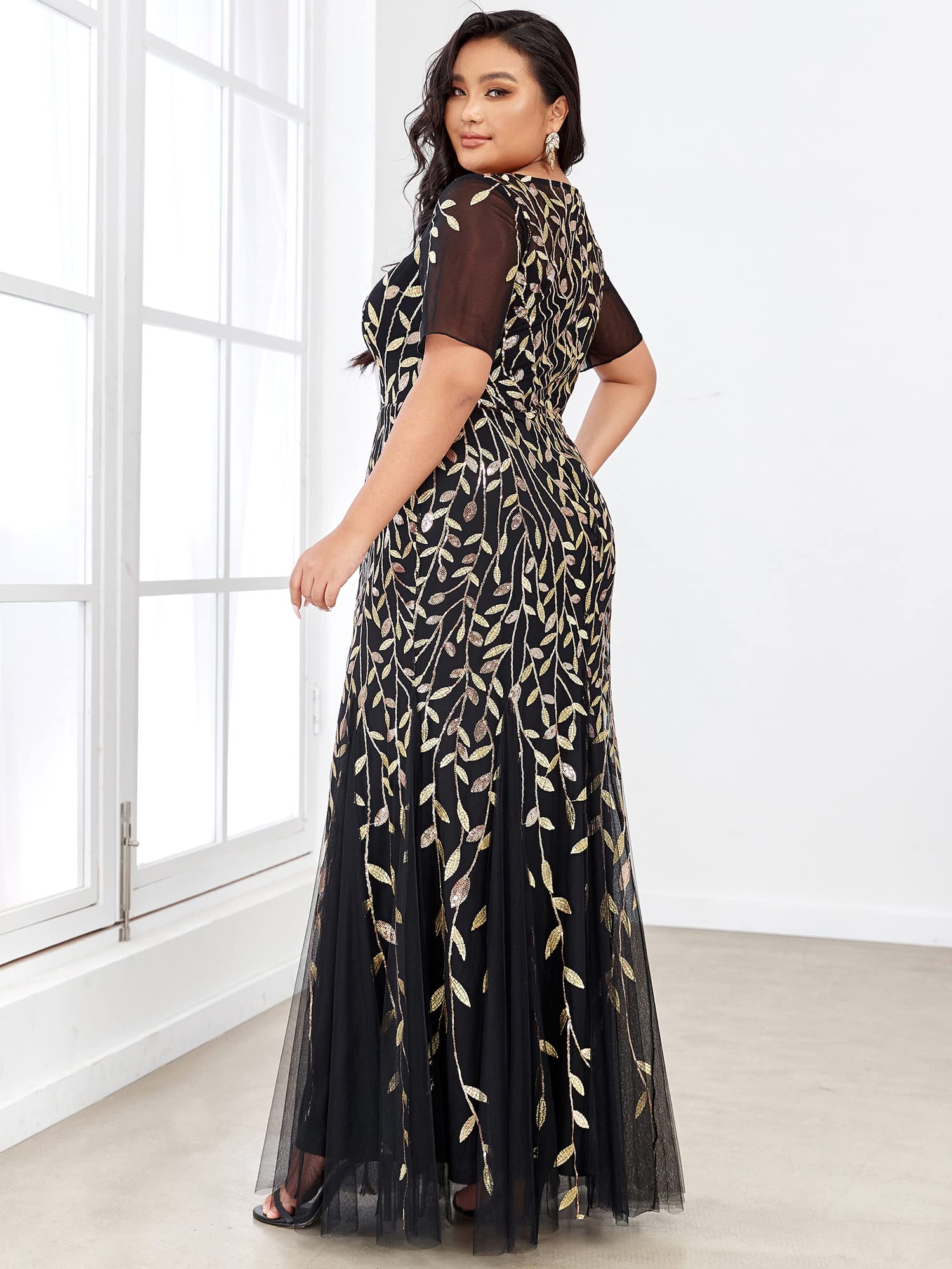 Ever-Pretty Women's Plus Size Embroidery Sequin Short Sleeve Bodycon Maxi Dress for Formal Occasions - Wedding Guest, Cocktail Party, Evening Gala (Style 07707-PZUSA)