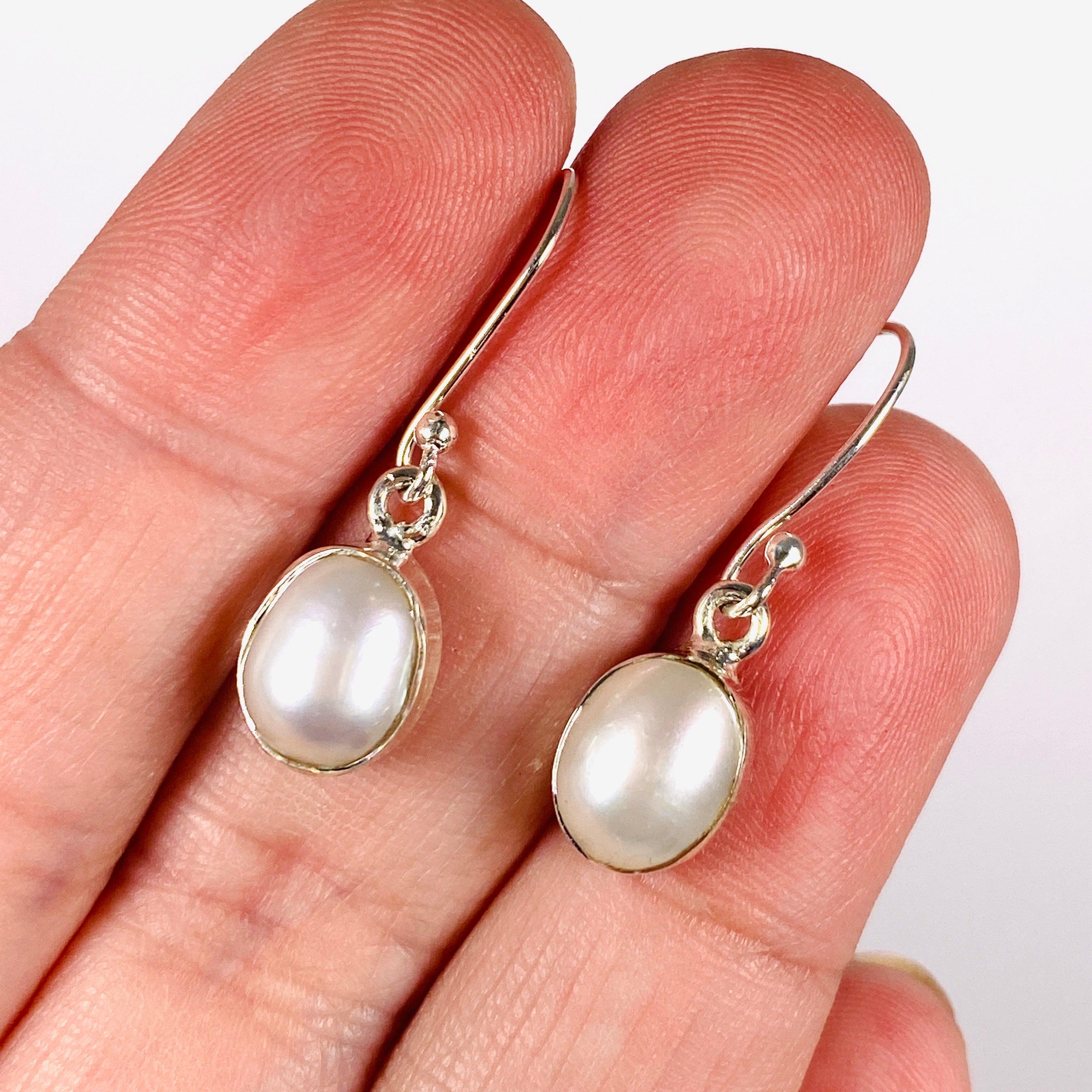 Elegant Pearl Oval Earrings E2672 - Perfect for Weddings, Parties & Special Occasions