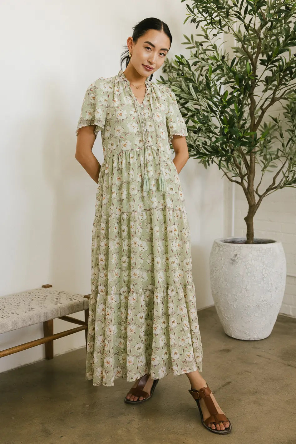 Milan Floral Maxi Dress - Elegant Long Summer Dress for Women, Boho Flowy Beach Dress with Pockets - Perfect for Vacations, Weddings & Outdoor Events