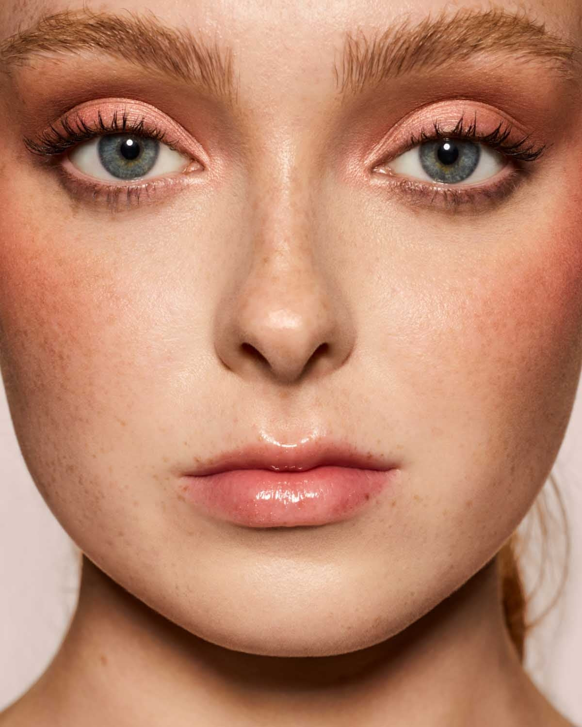 Gloss Bomb Universal Lip Luminizer - Candy Soda Shade | Hydrating Lip Gloss for Women | Perfect for Everyday Wear & Special Occasions
