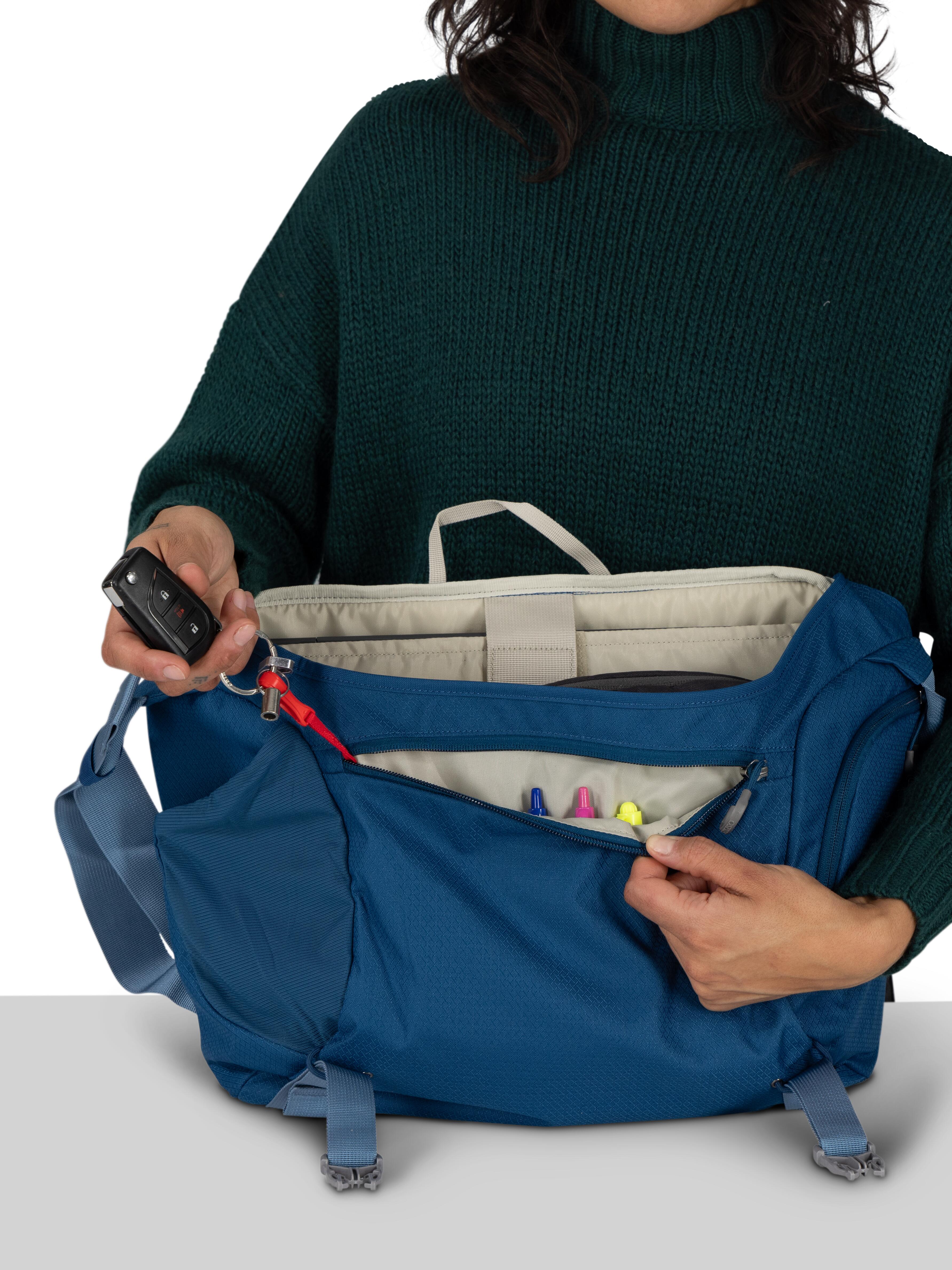 Osprey Daylite Messenger Bag - Lightweight & Durable Crossbody Bag for Men & Women - Perfect for Commuting, Travel & Everyday Use