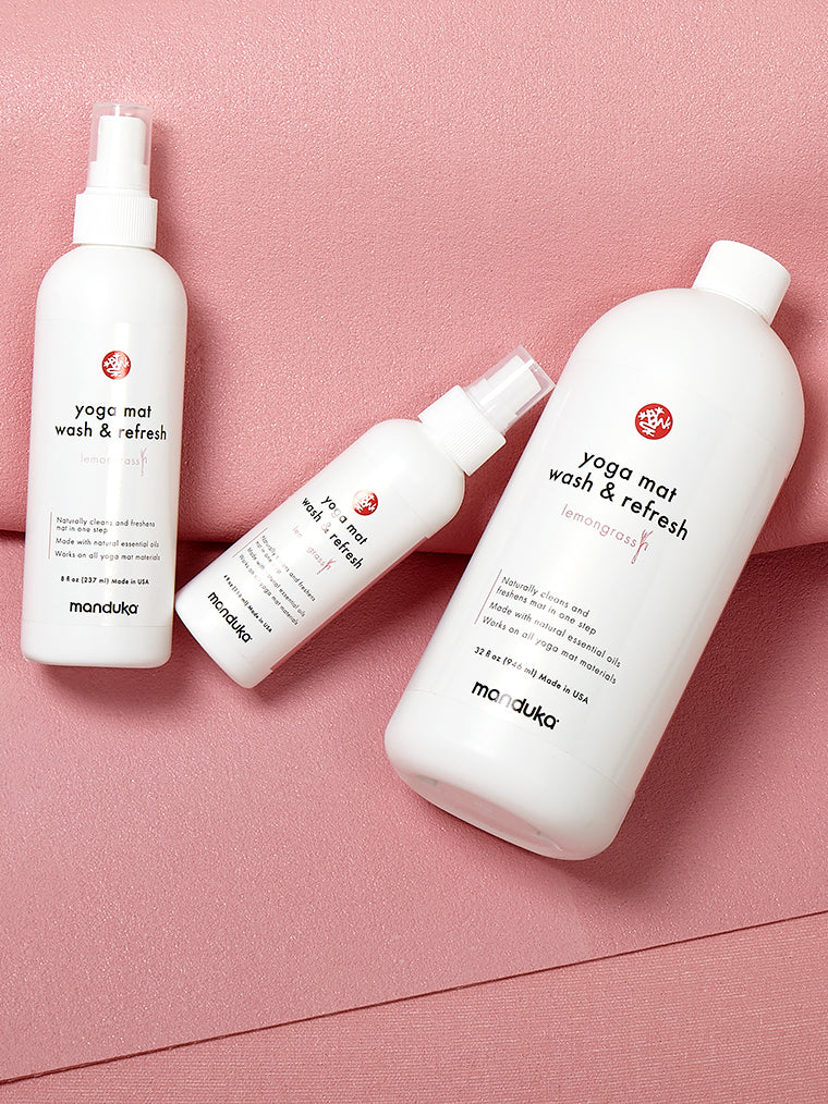Manduka Yoga Mat Cleaner & Refresher Spray - 32 oz, Lemongrass Scent - Deep Cleans & Deodorizes for Home, Studio & Travel Use