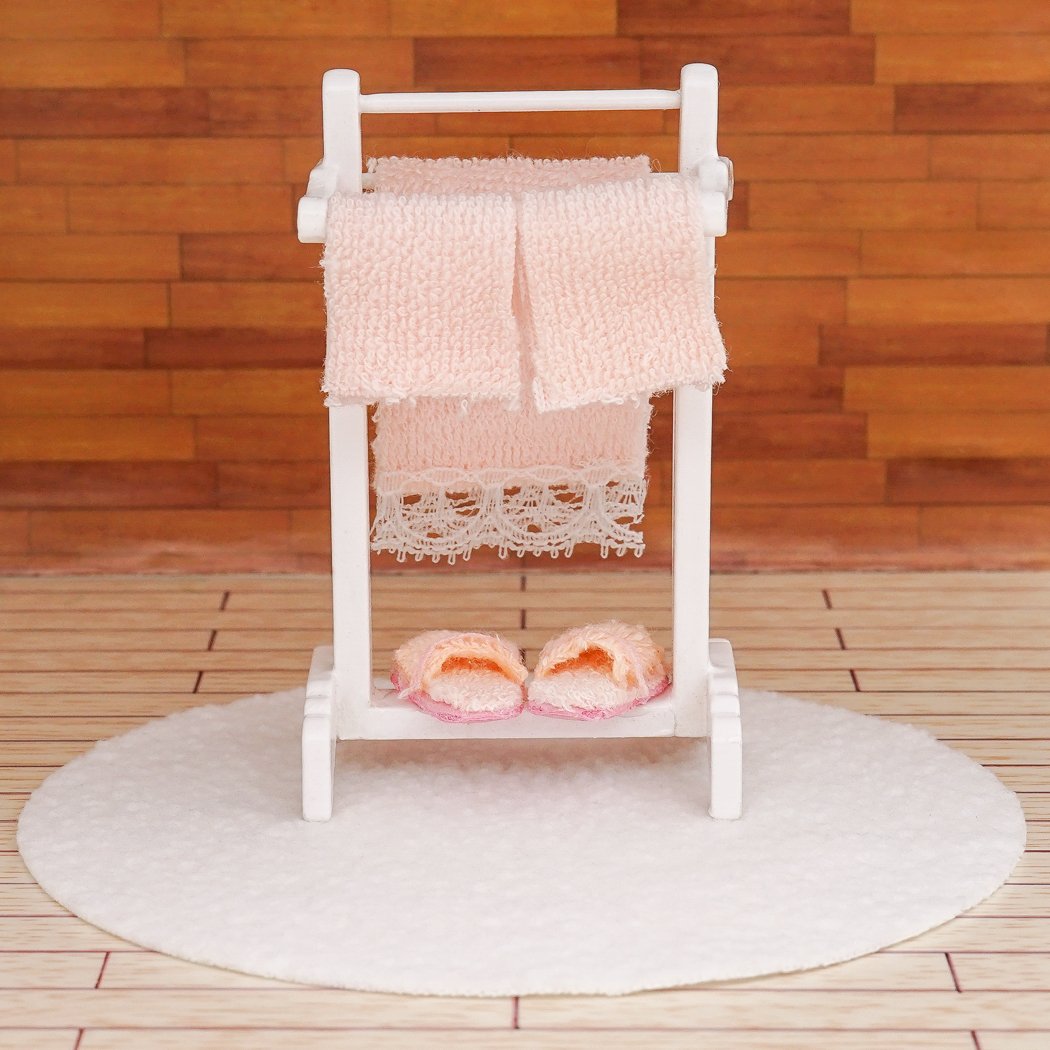 1/12 Scale Miniature Dollhouse Towel Rack - White & Pink Standing Bath Towel Holder for Cute Bathroom Decor - Perfect for DIY Miniature Scenes, Dollhouse Accessories, and Model Home Displays