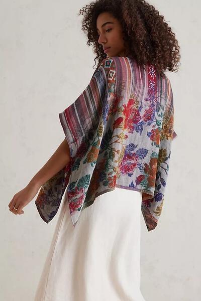 Floral Geometric Short Open Poncho - Stylish Women's Fashion Cover-Up for Spring & Summer - Perfect for Beach, Vacation, and Outdoor Activities